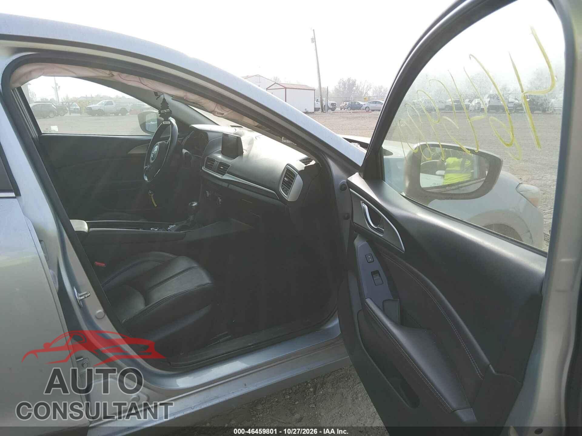 MAZDA MAZDA3 2018 - 3MZBN1V37JM180804