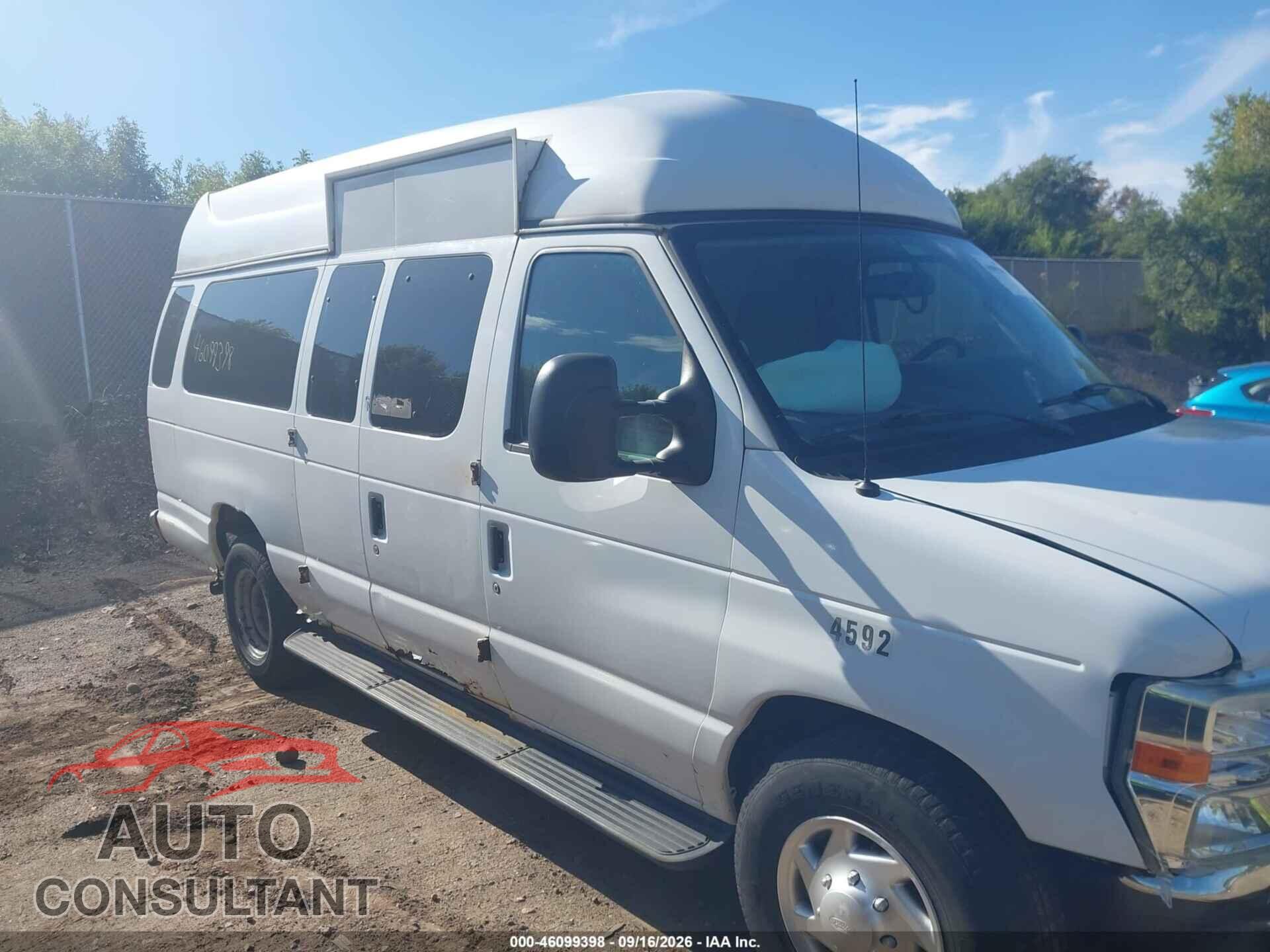 FORD E-350 SUPER DUTY 2011 - 1FBSS3BL9BDB29172