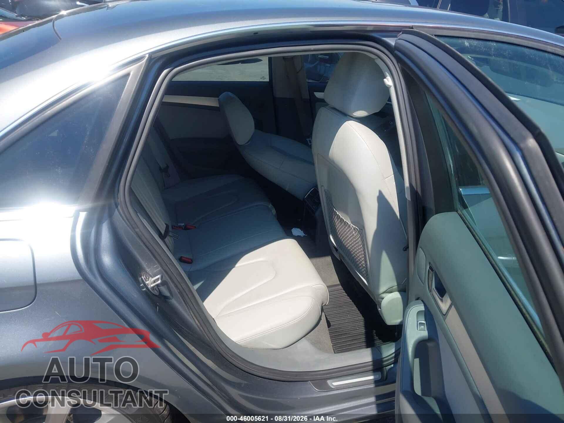 AUDI A4 2013 - WAUFFAFL5DN025501