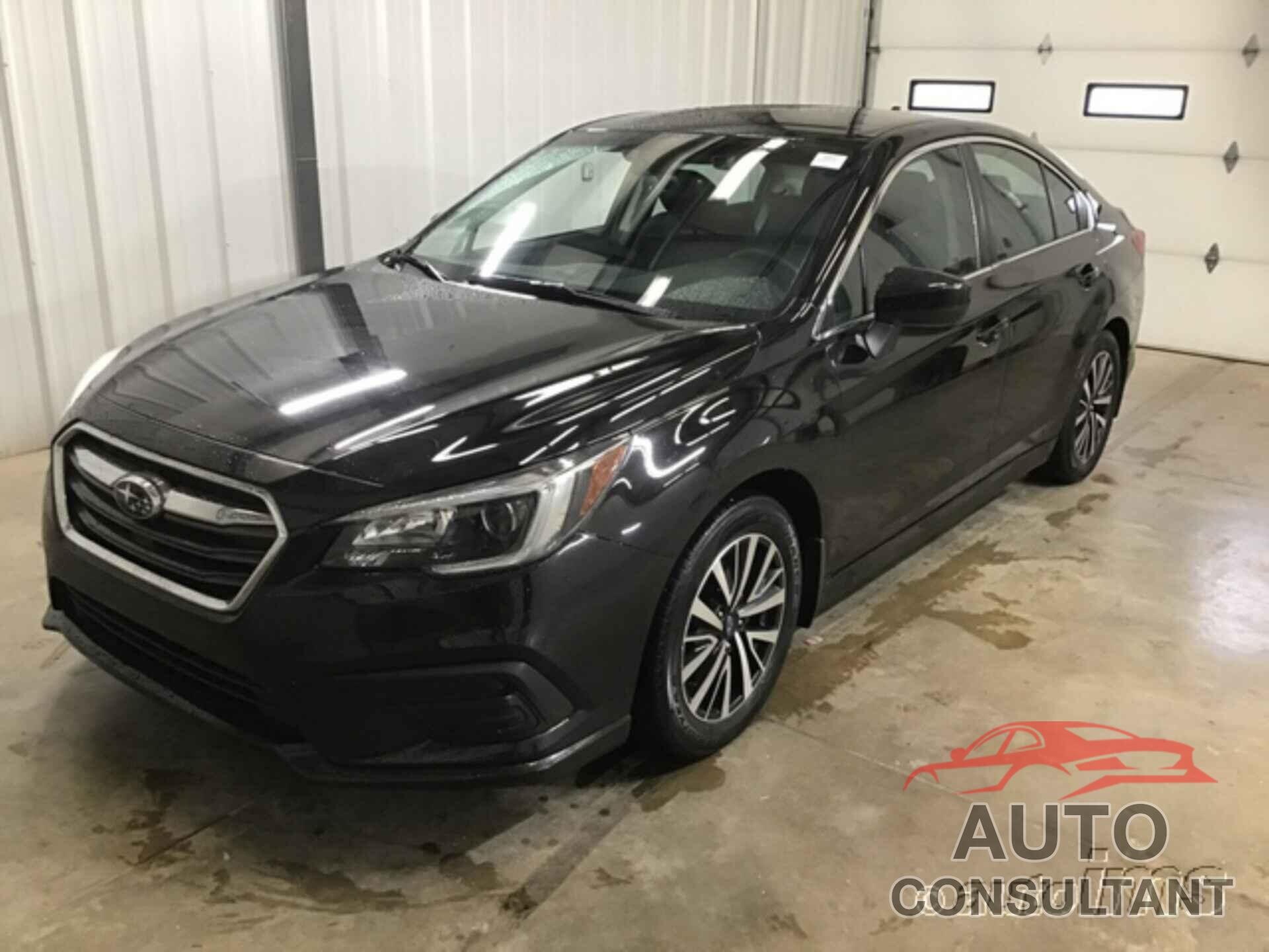 SUBARU LEGACY 2019 - 4S3BNAF67K3011249