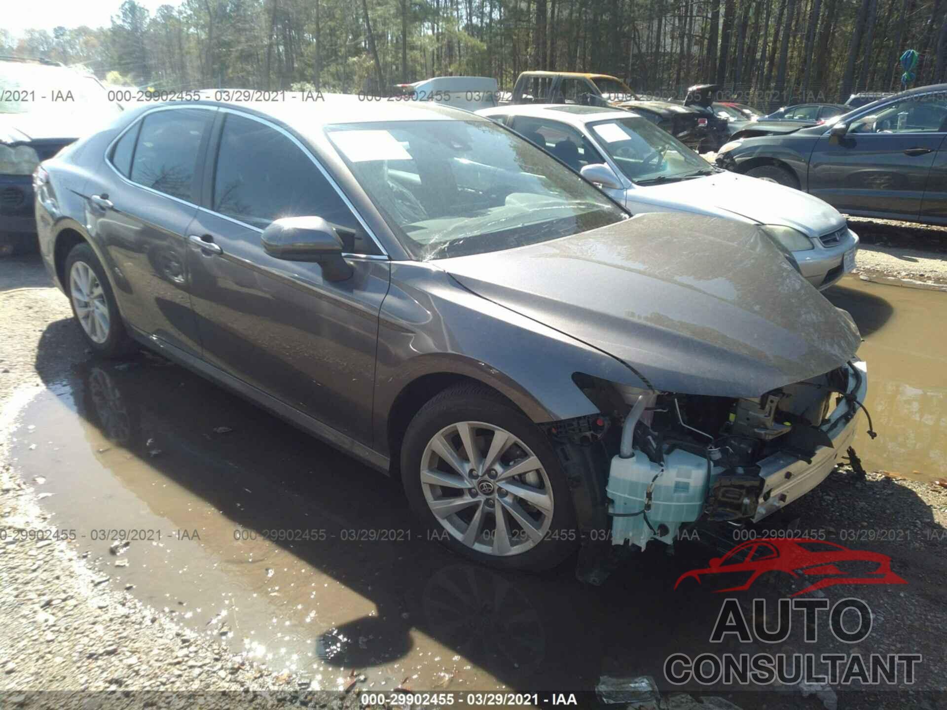 TOYOTA CAMRY 2021 - 4T1C11AKXMU404546