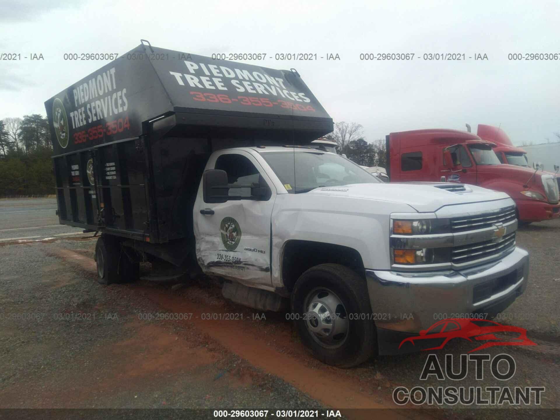 CHEVROLET SILVERADO 3500HD 2018 - 1GB3KYCY8JF158659