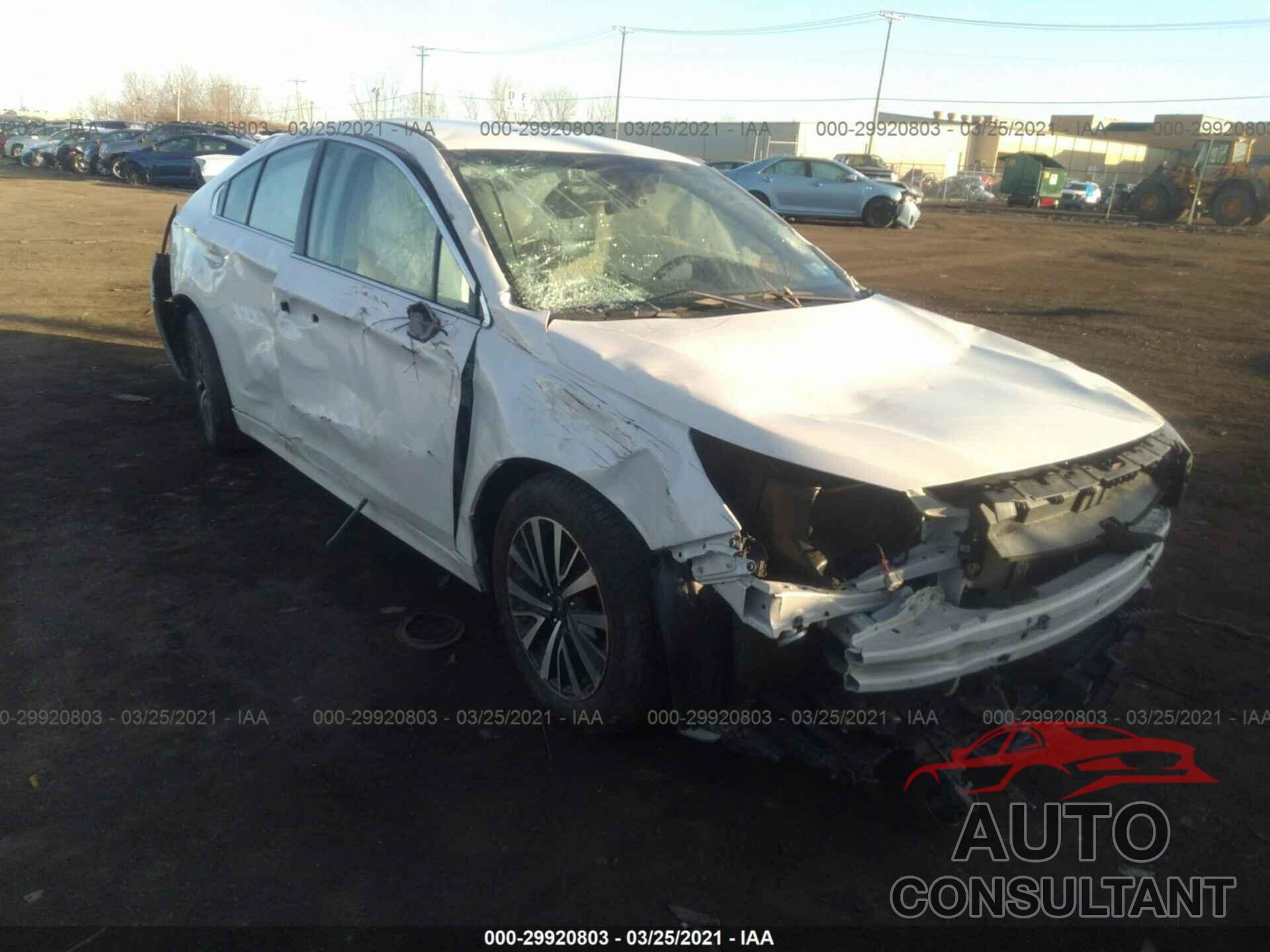 SUBARU LEGACY 2018 - 4S3BNAF68J3045134