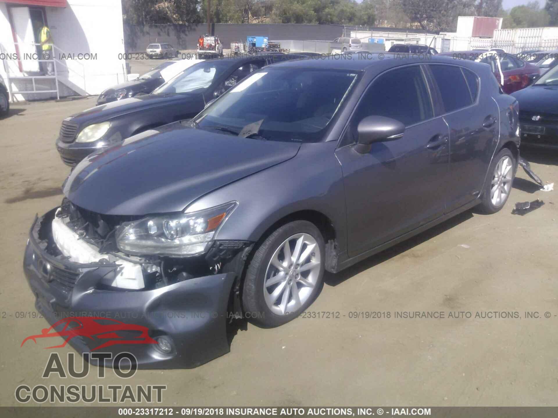 Lexus Ct 2013 - JTHKD5BH8D2144434
