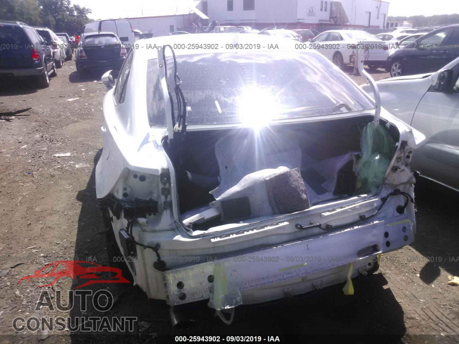 LEXUS IS 2014 - JTHCF1D22E5001043
