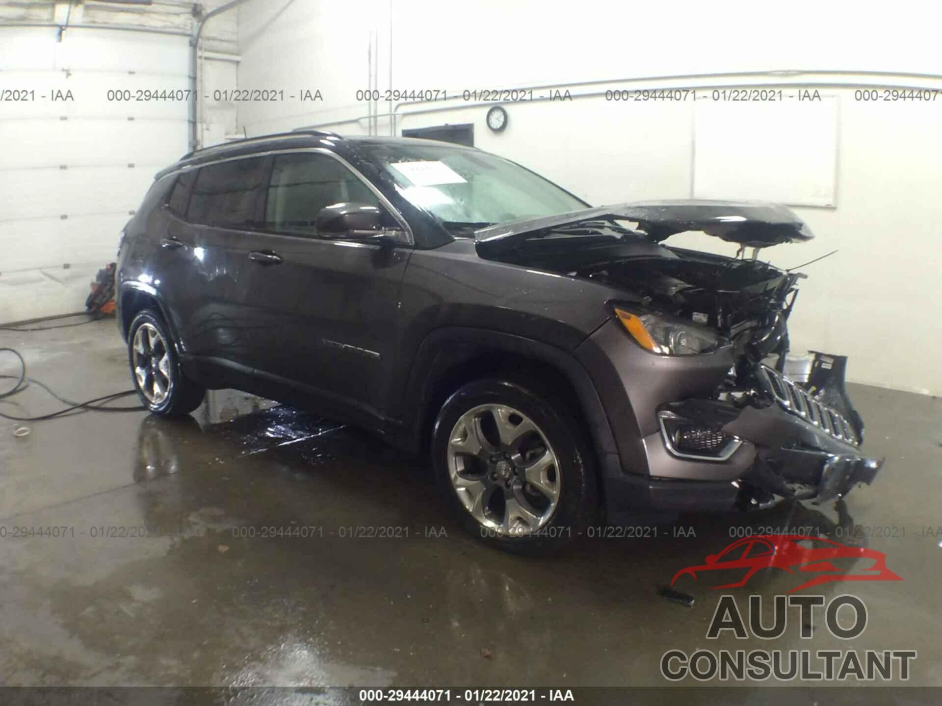 JEEP COMPASS 2018 - 3C4NJDCB3JT100752