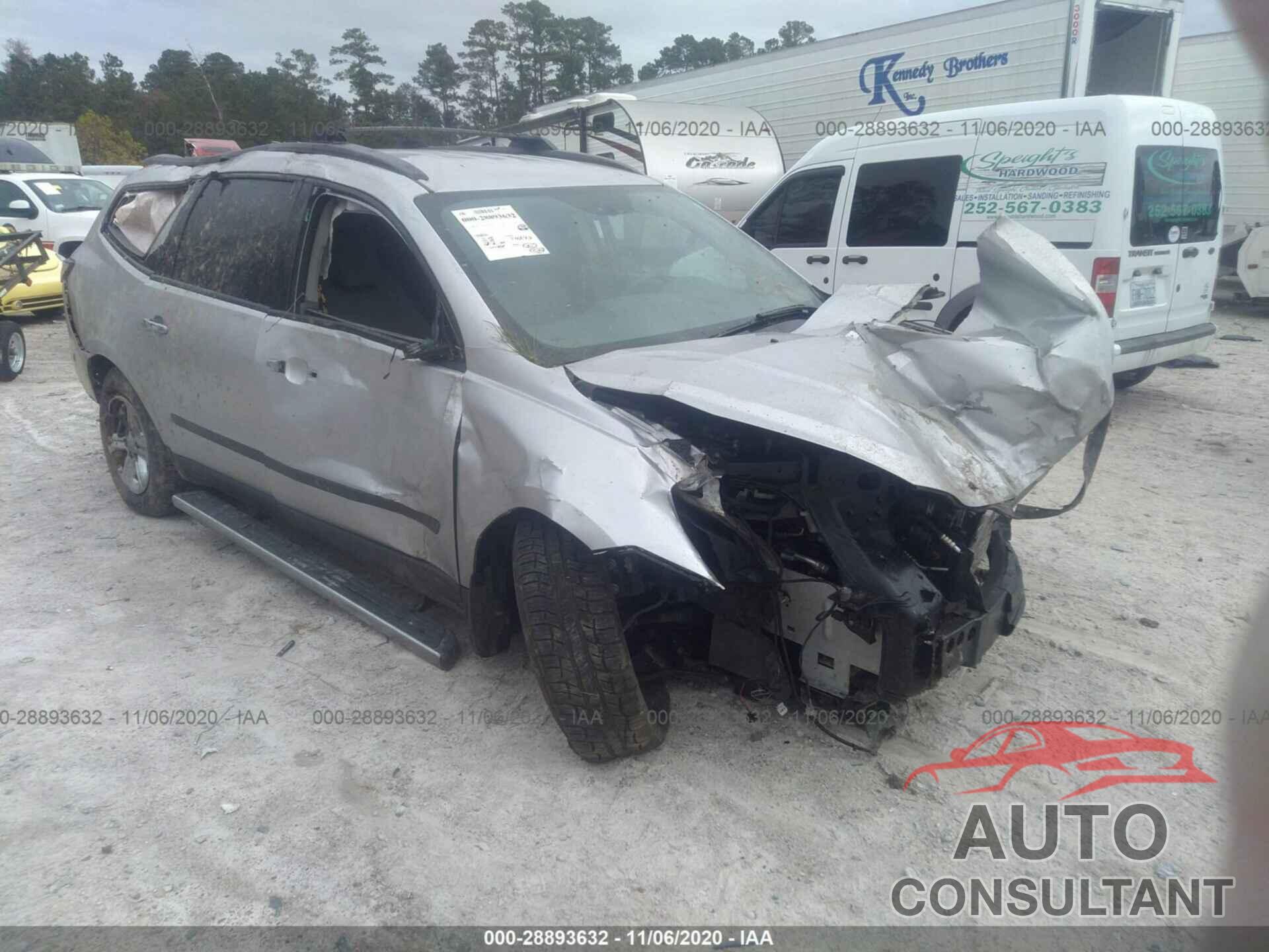 CHEVROLET TRAVERSE 2017 - 1GNKVFED5HJ151258