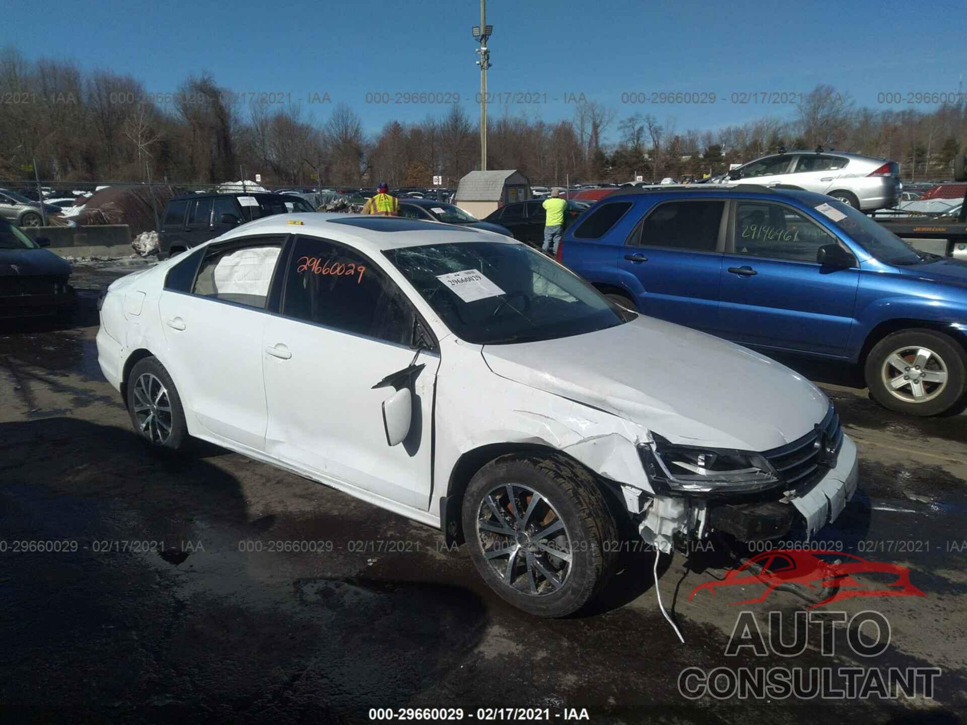 VOLKSWAGEN JETTA 2017 - 3VWDB7AJ4HM228732