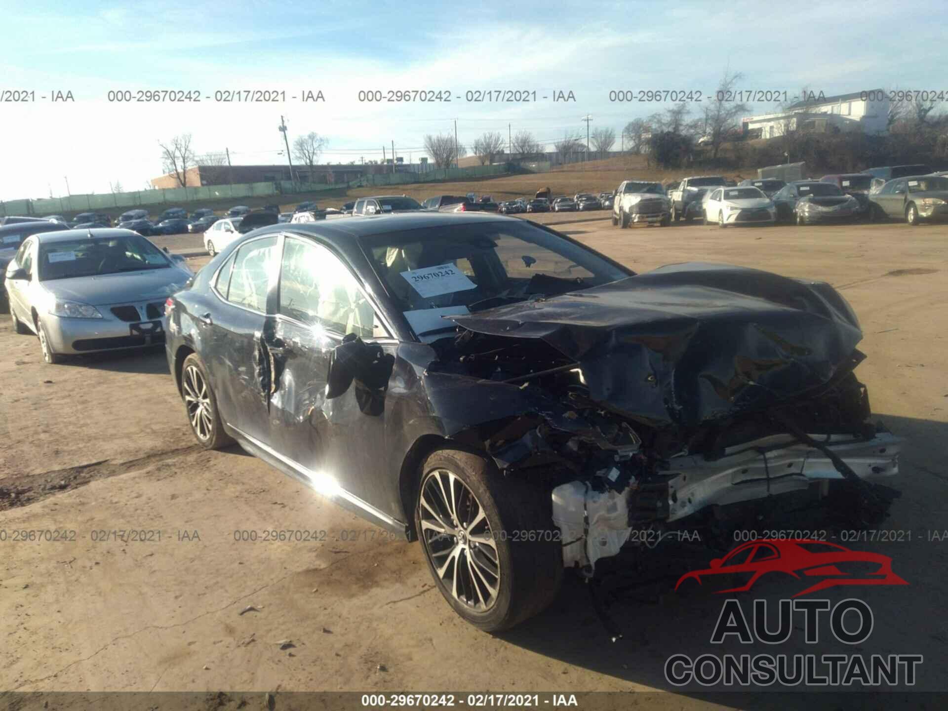 TOYOTA CAMRY 2018 - JTNB11HK5J3021696