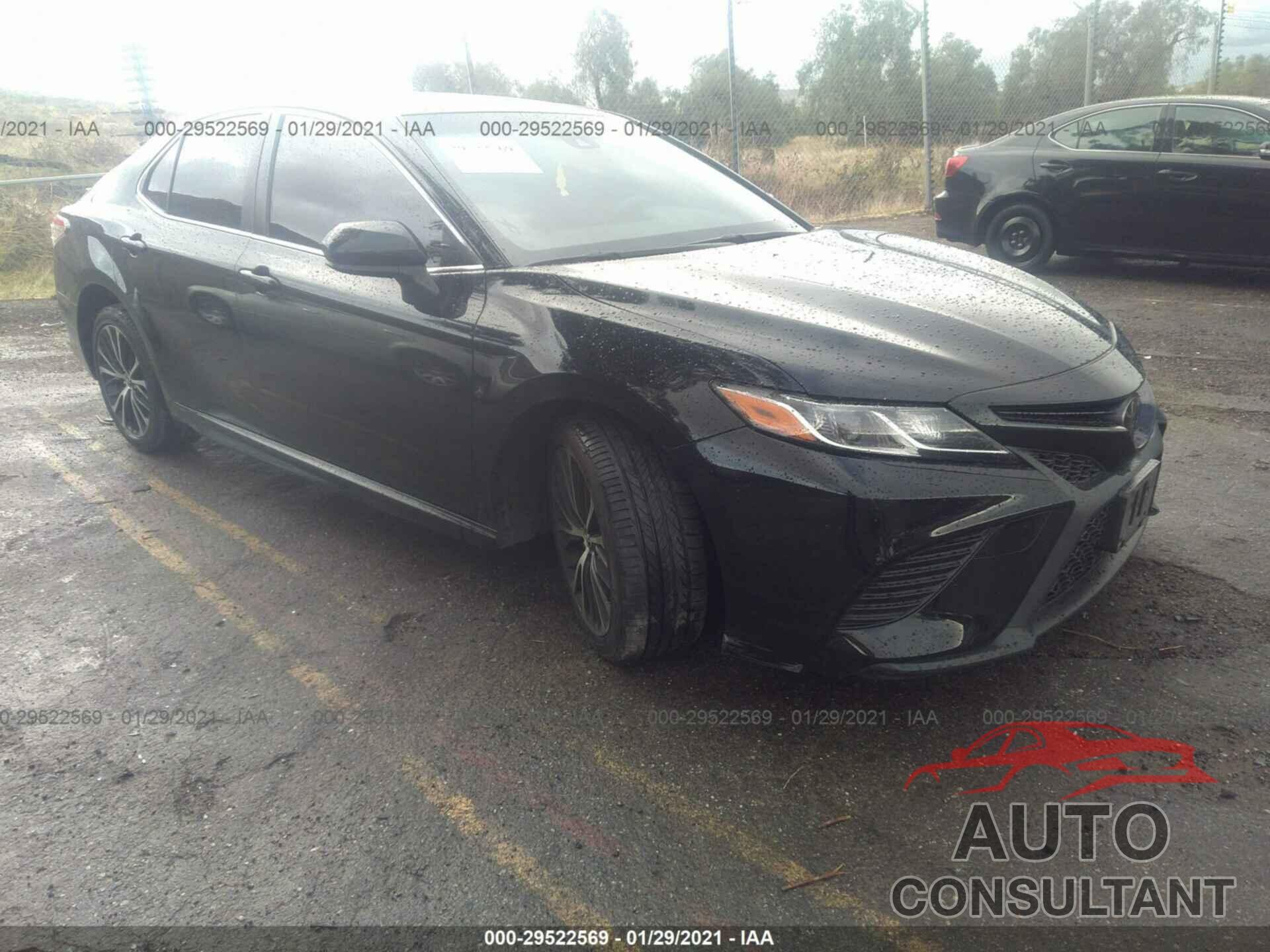TOYOTA CAMRY 2018 - JTNB11HK6J3029466