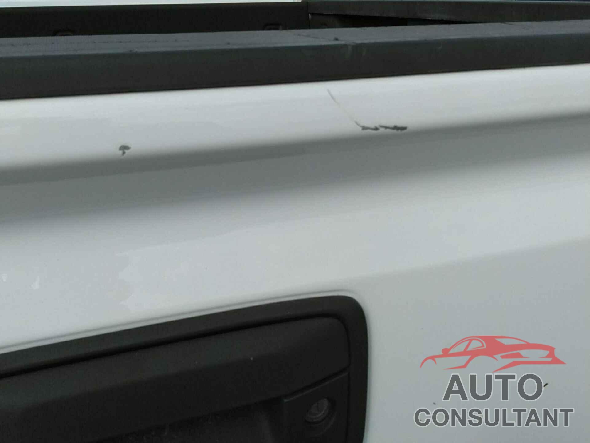 CHEVROLET SILVERADO 1500 2018 - 3GCUKNEC2JG525358