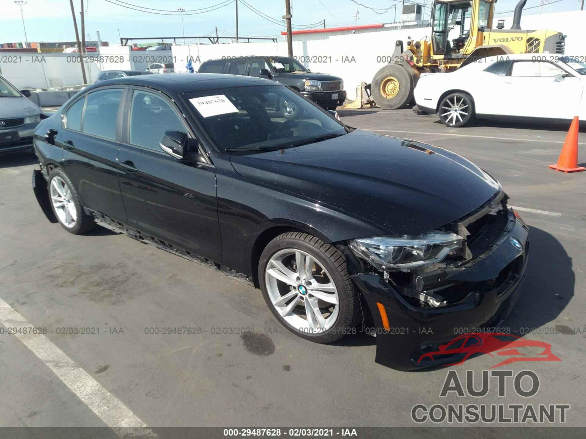 BMW 3 SERIES 2018 - WBA8E1G51JNU88873