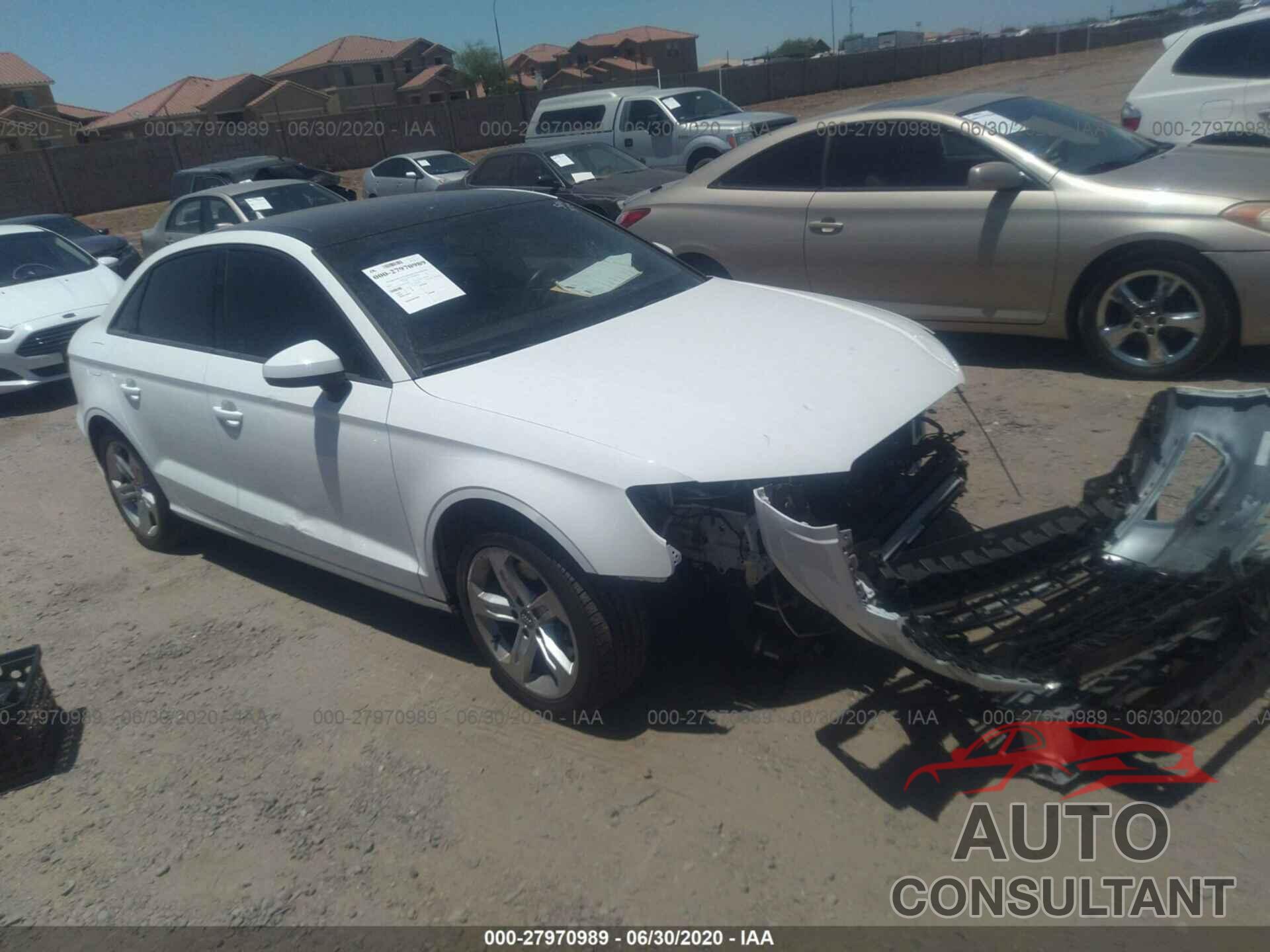 AUDI A3 SEDAN 2018 - WAUAUGFF6J1020288