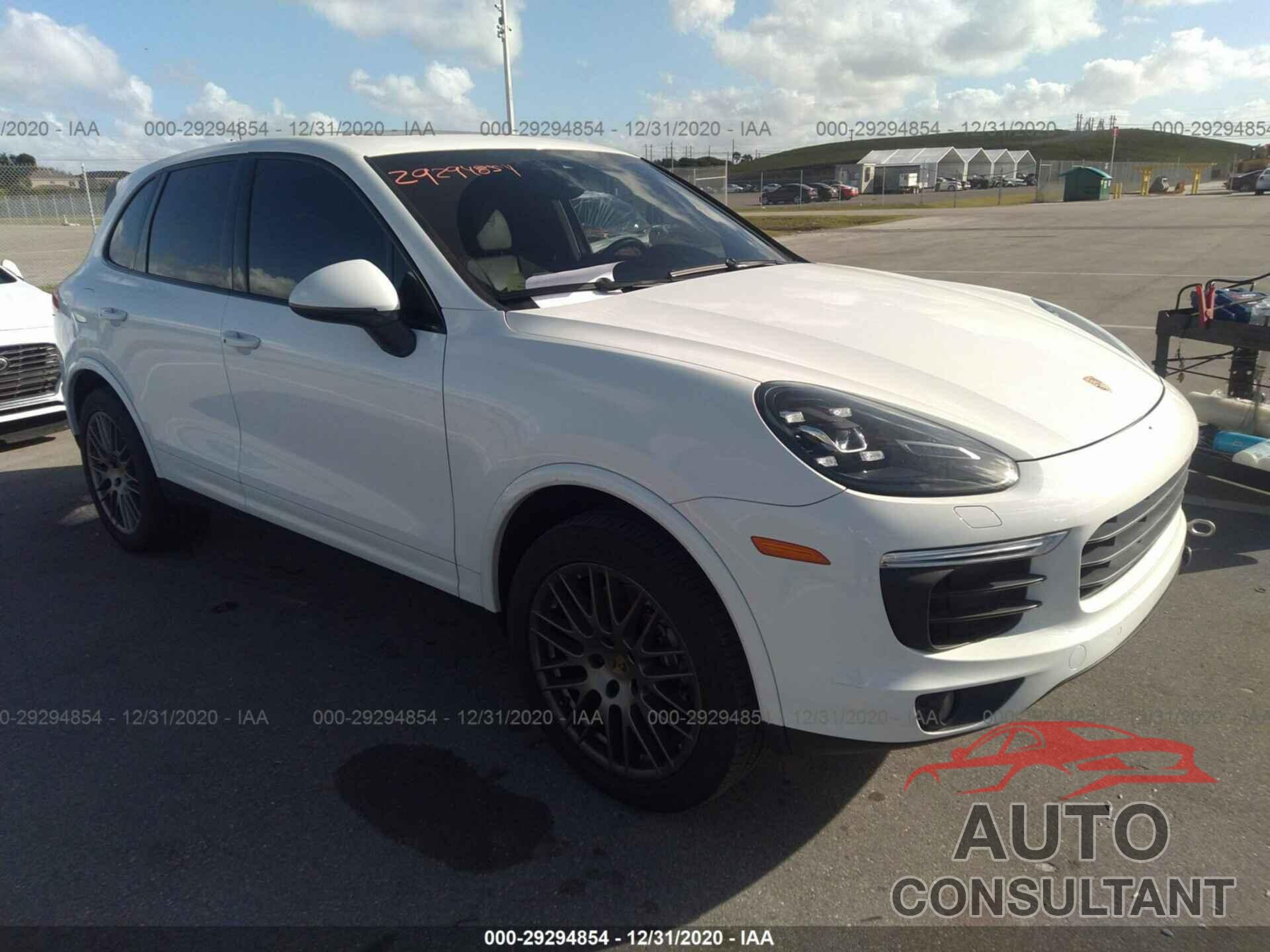 PORSCHE CAYENNE 2017 - WP1AA2A29HKA80538