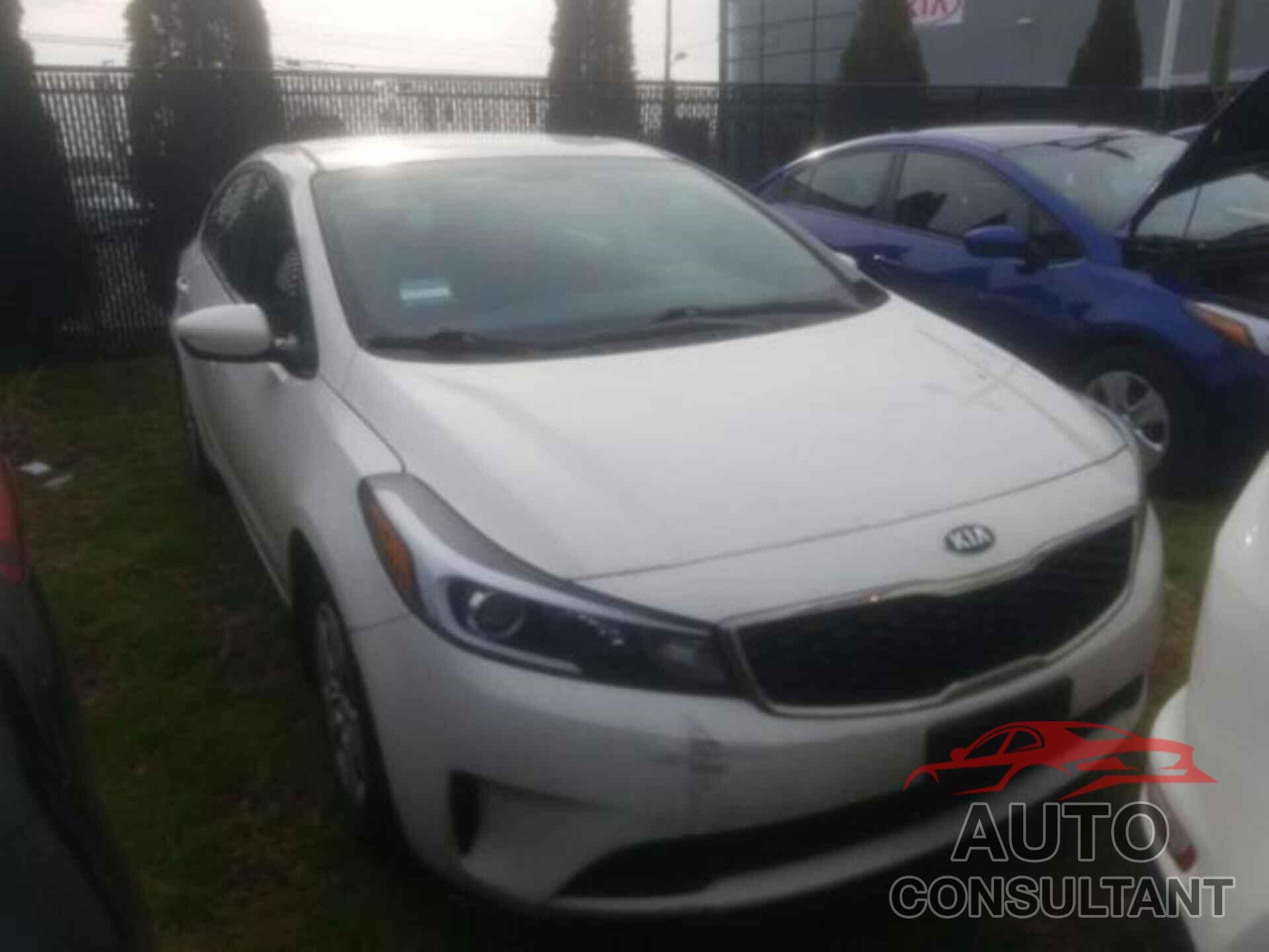 KIA FORTE 2018 - 3KPFK4A75JE230911