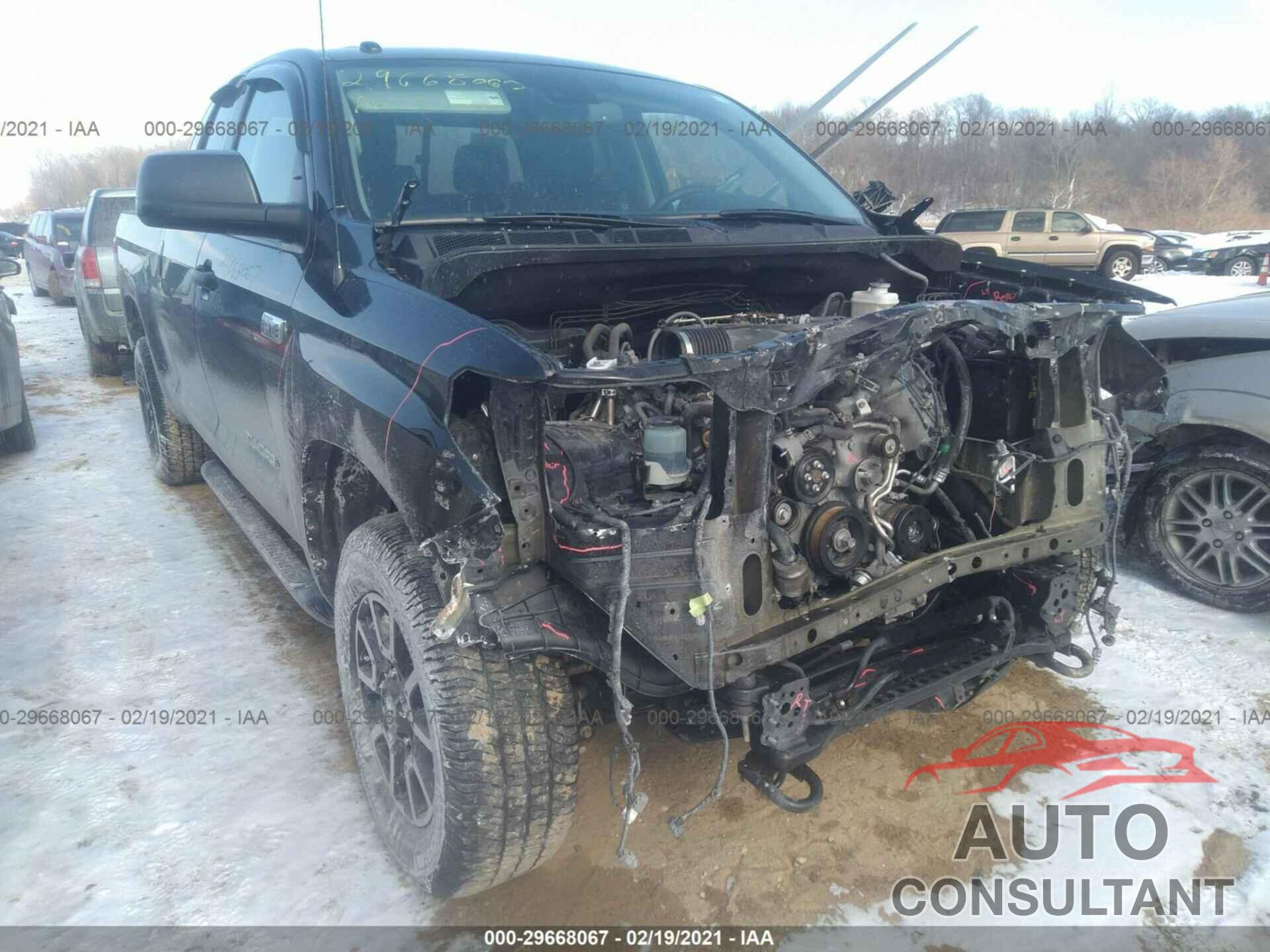 TOYOTA TUNDRA 4WD 2018 - 5TFUW5F17JX735208