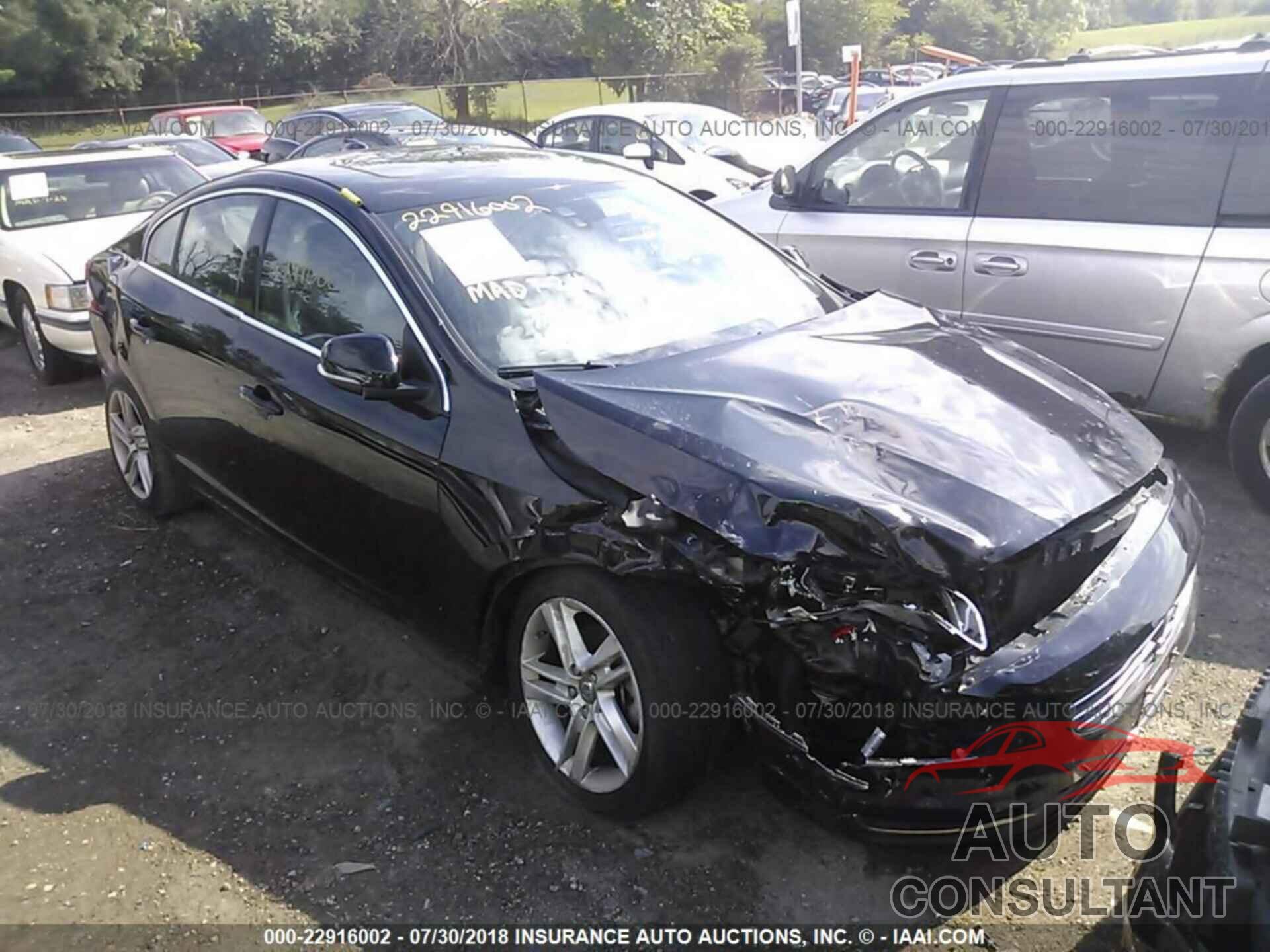 Volvo S60 2015 - YV140MFK8F1341158