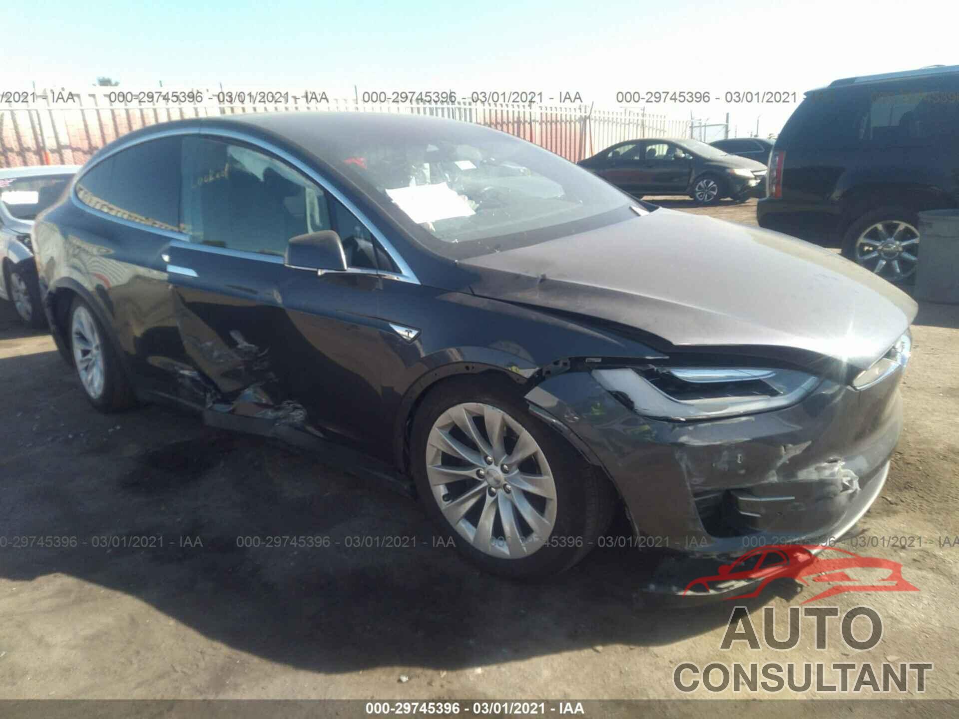 TESLA MODEL X 2016 - 5YJXCAE21GF002177