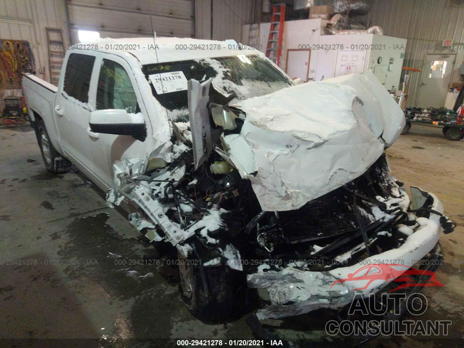 CHEVROLET SILVERADO 1500 2018 - 3GCUKREC3JG304374