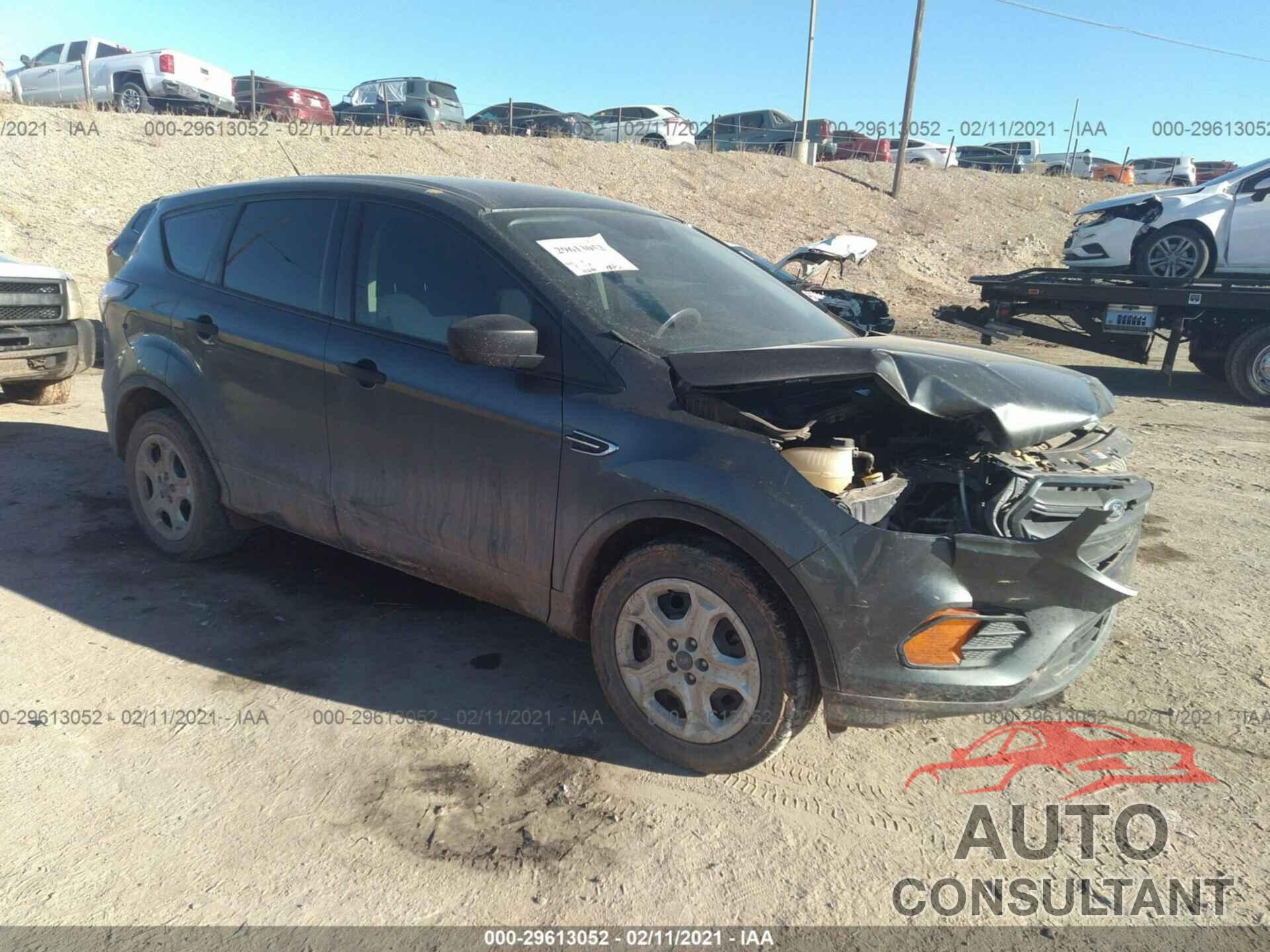 FORD ESCAPE 2017 - 1FMCU0F7XHUA23162