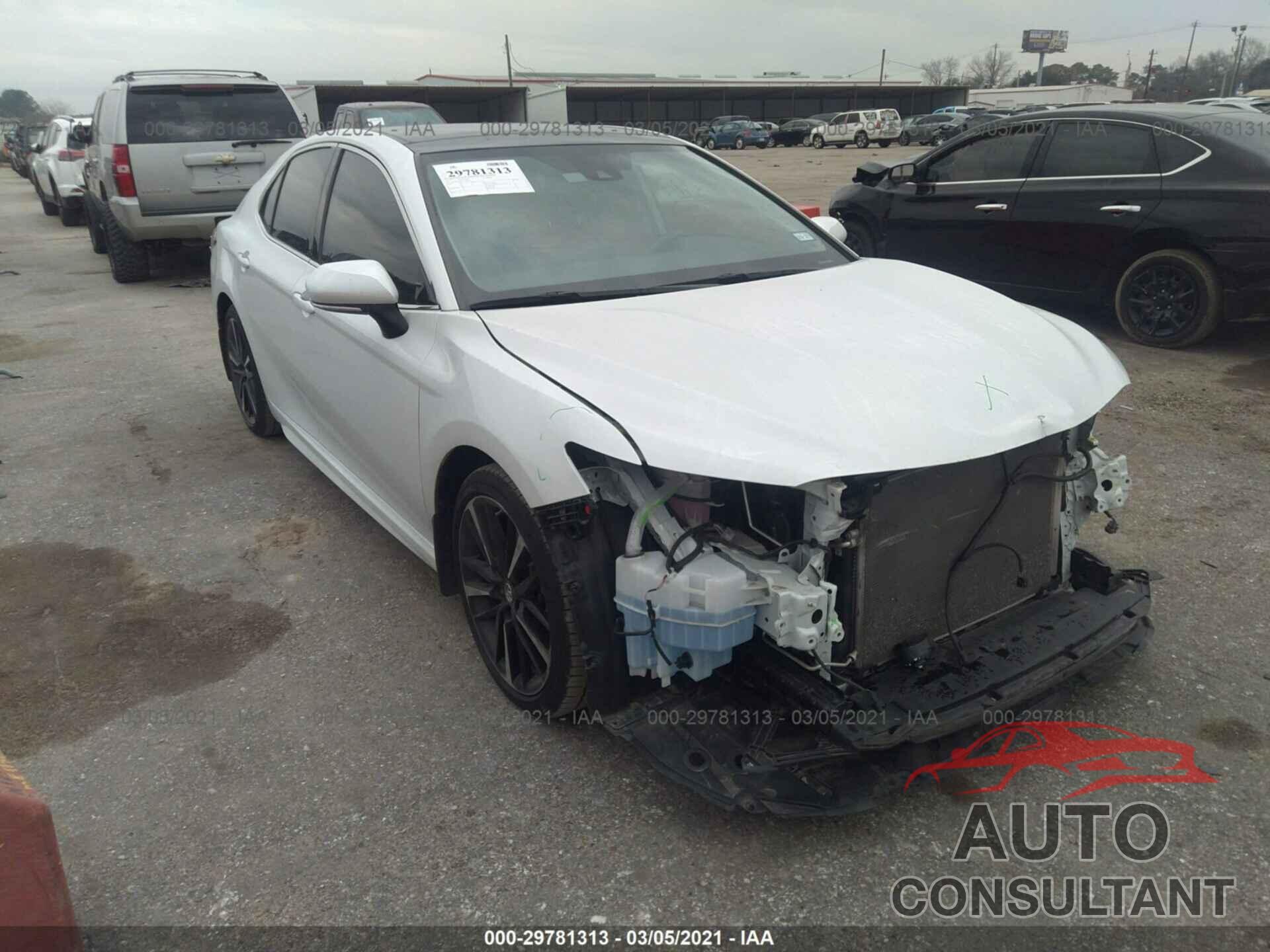TOYOTA CAMRY 2019 - 4T1B61HK5KU750200