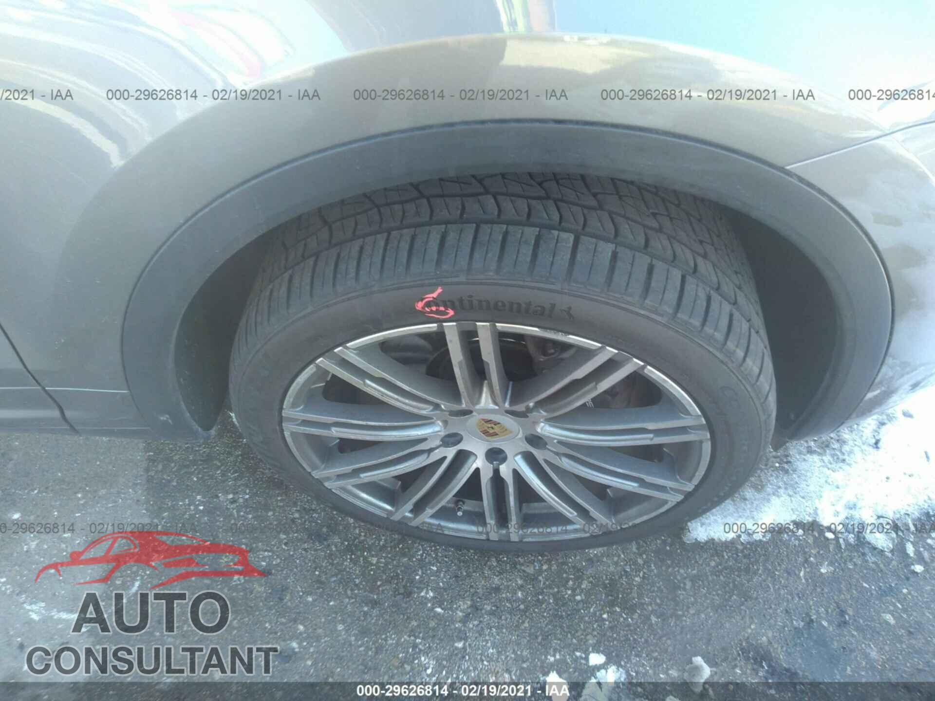 PORSCHE CAYENNE 2016 - WP1AA2A27GLA09282