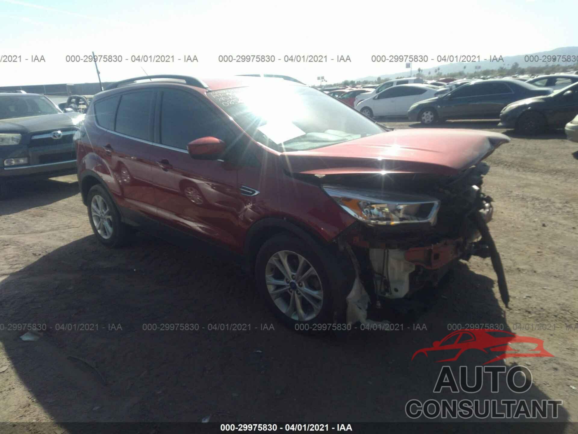 FORD ESCAPE 2018 - 1FMCU0GD3JUC70856