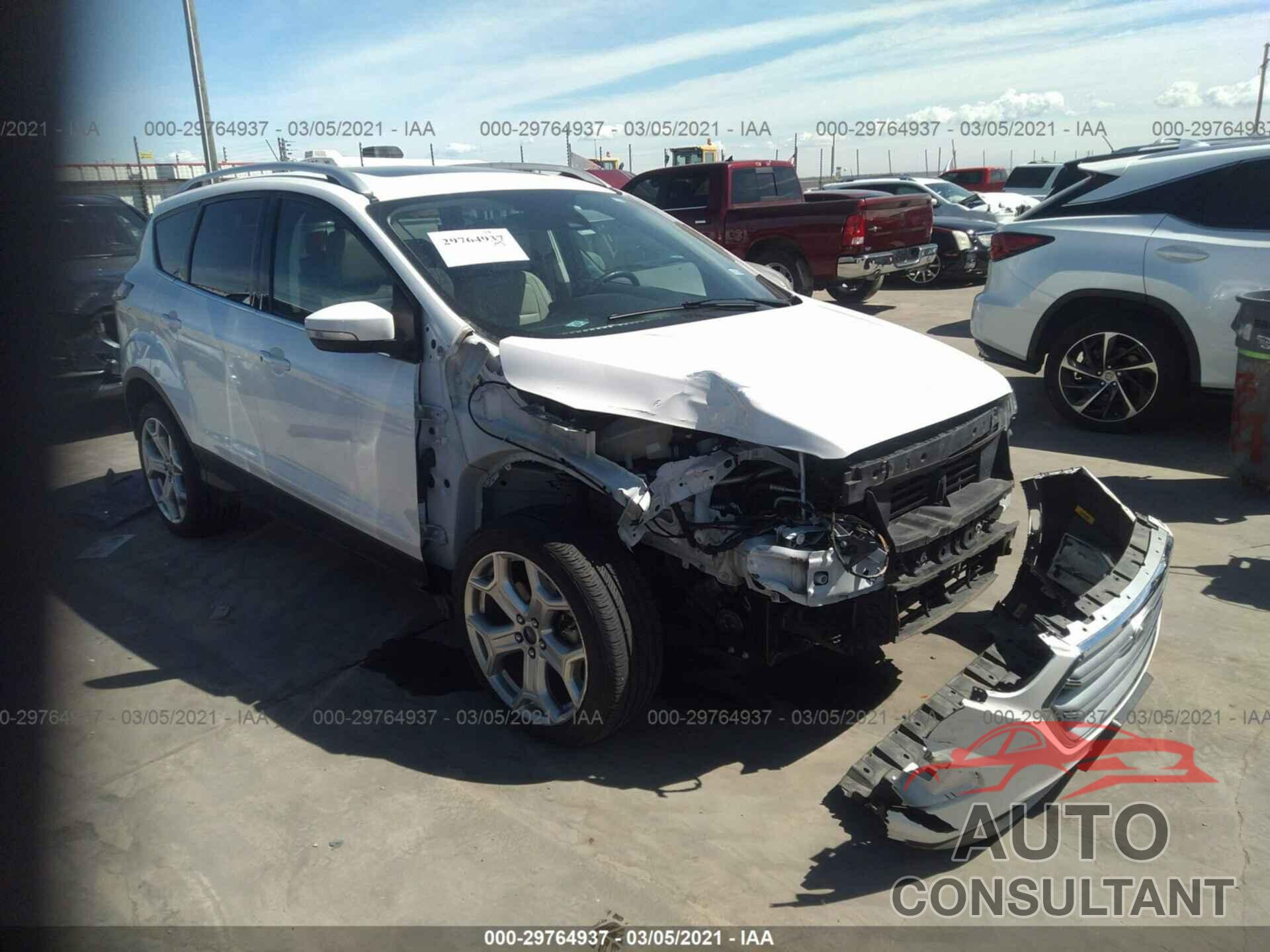 FORD ESCAPE 2017 - 1FMCU0J92HUE23418