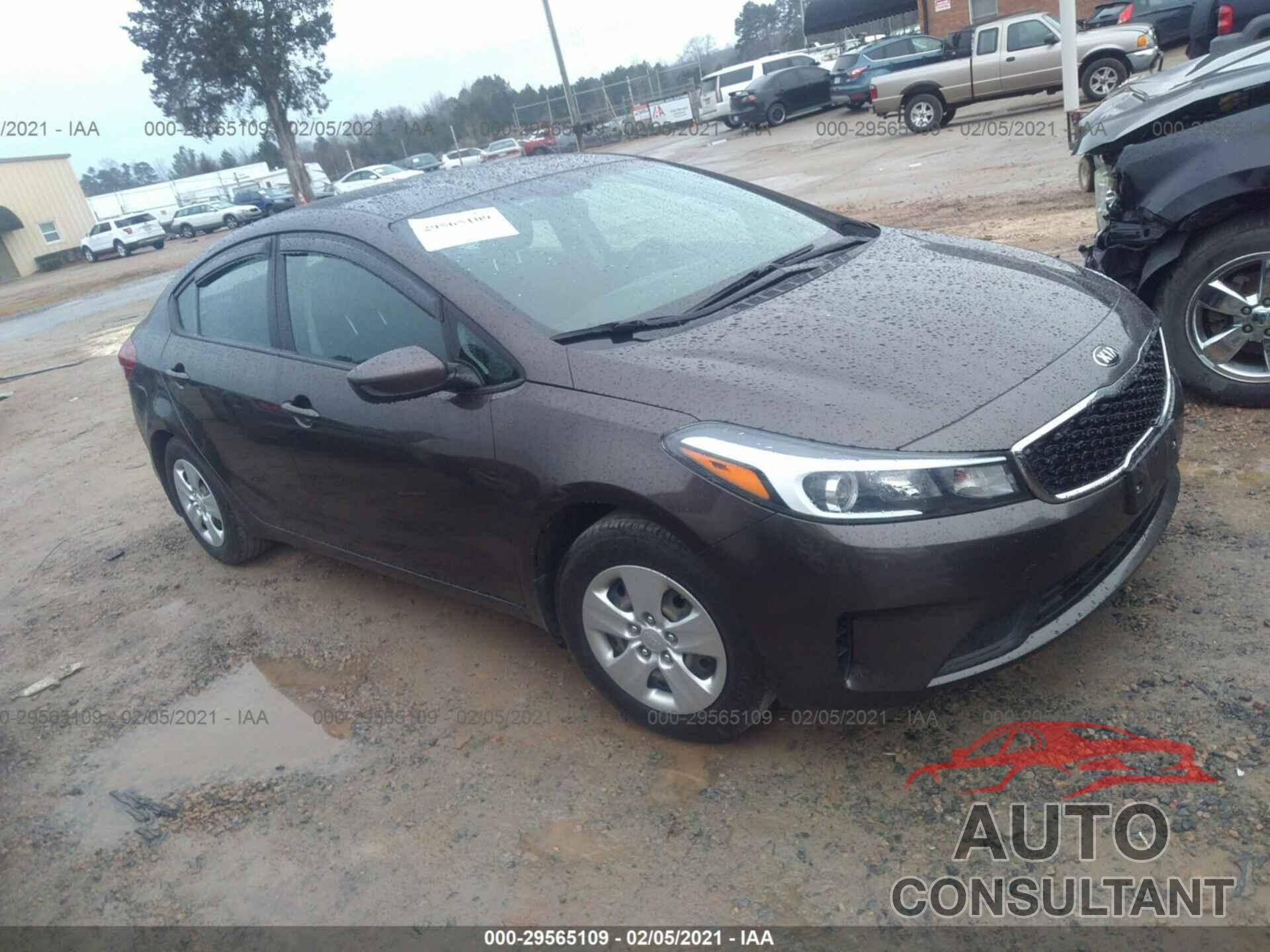 KIA FORTE 2018 - 3KPFL4A73JE218463