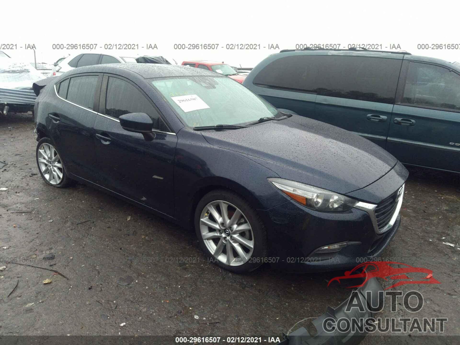 MAZDA MAZDA3 4-DOOR 2017 - JM1BN1V75H1109484