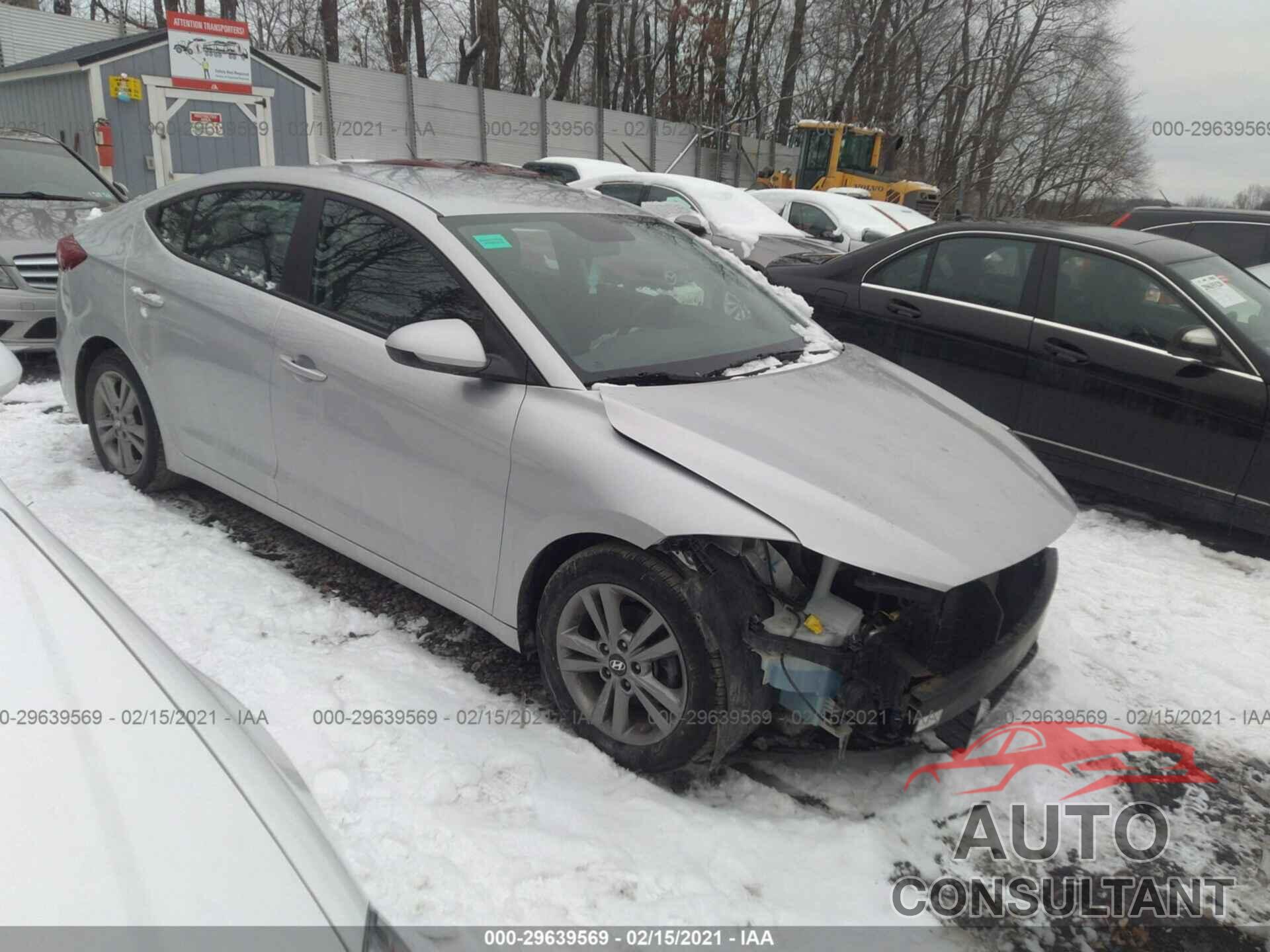 HYUNDAI ELANTRA 2018 - 5NPD84LF3JH314411