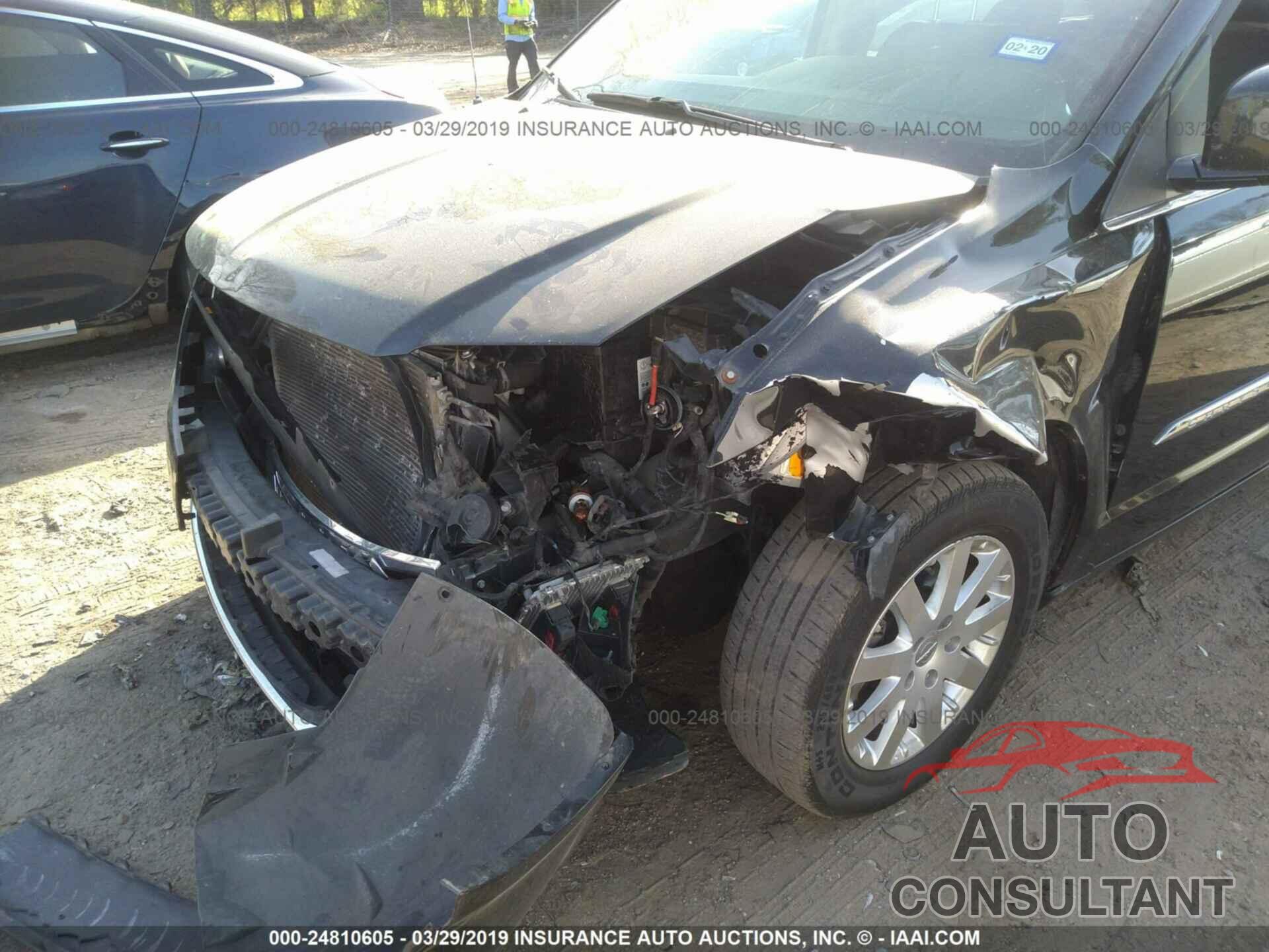 CHRYSLER TOWN & COUNTRY 2015 - 2C4RC1BG4FR537824