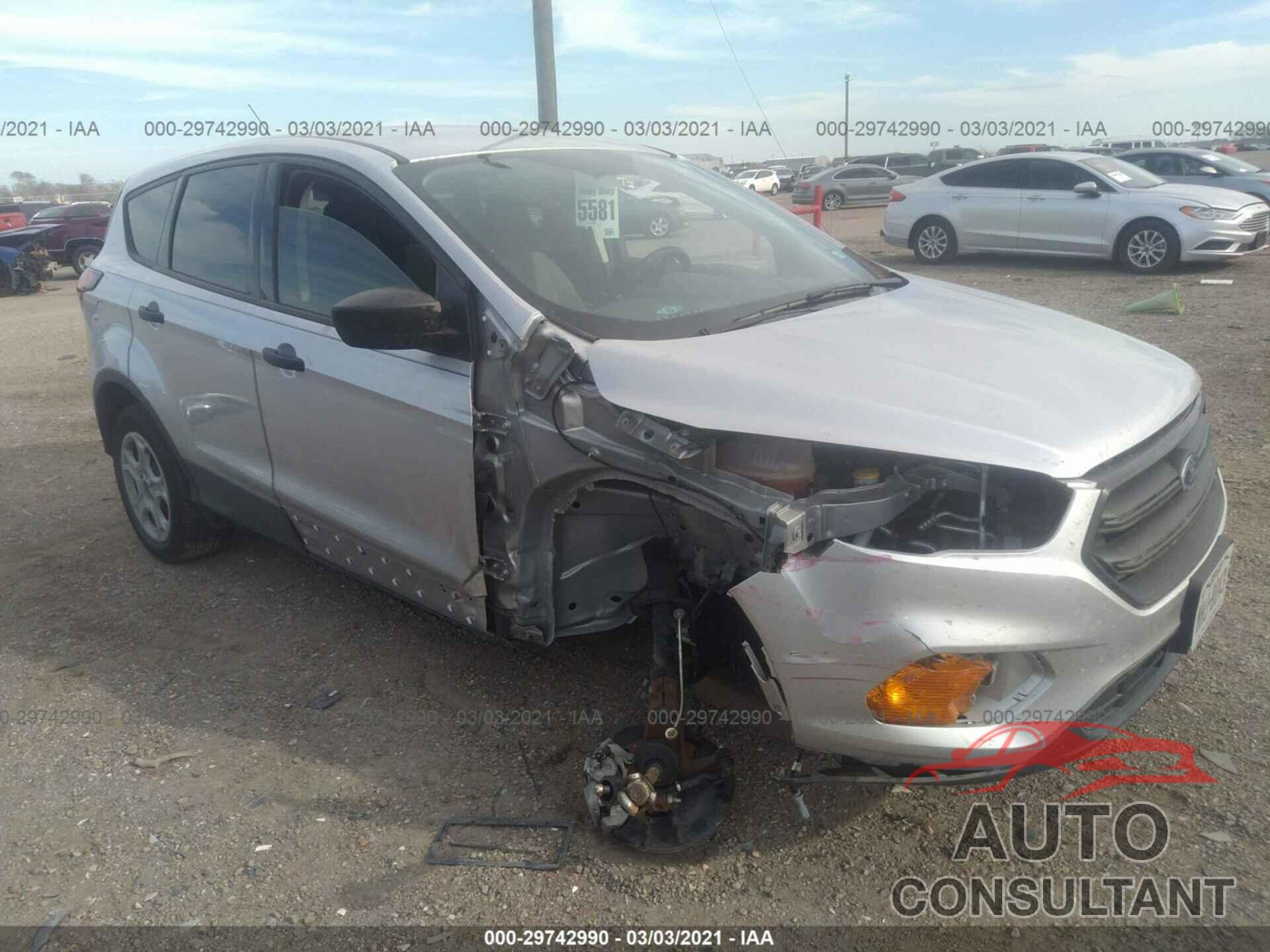 FORD ESCAPE 2019 - 1FMCU0F76KUB01539