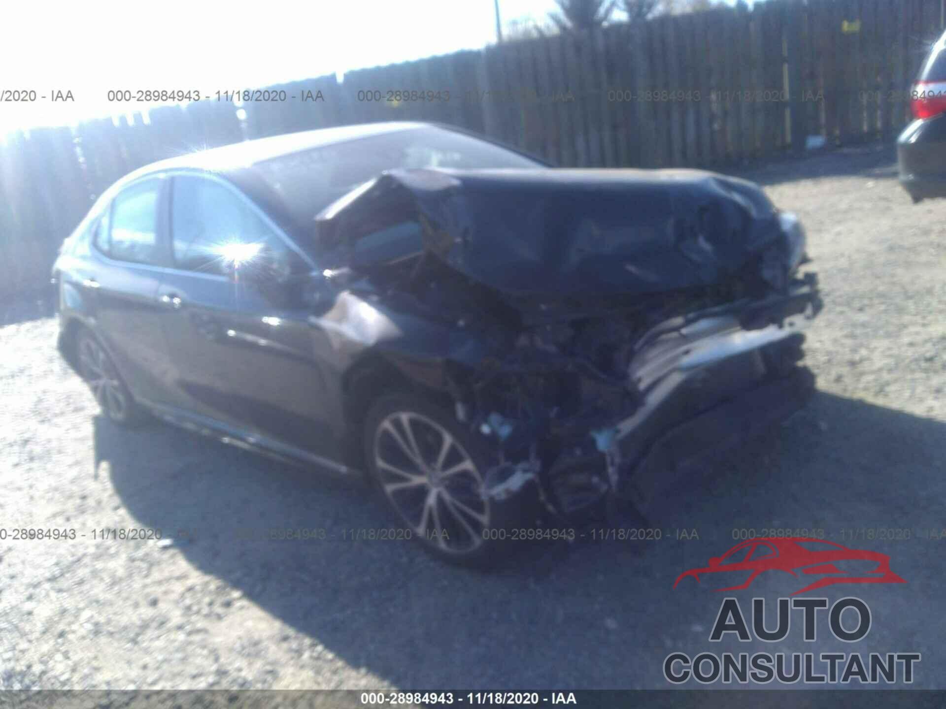 TOYOTA CAMRY 2018 - 4T1B11HK6JU019157