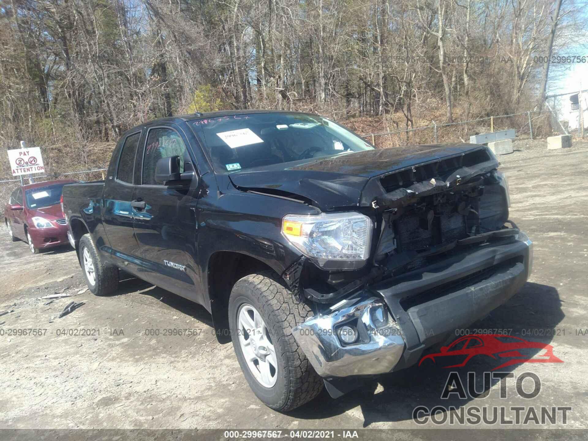 TOYOTA TUNDRA 4WD 2017 - 5TFUM5F11HX070791