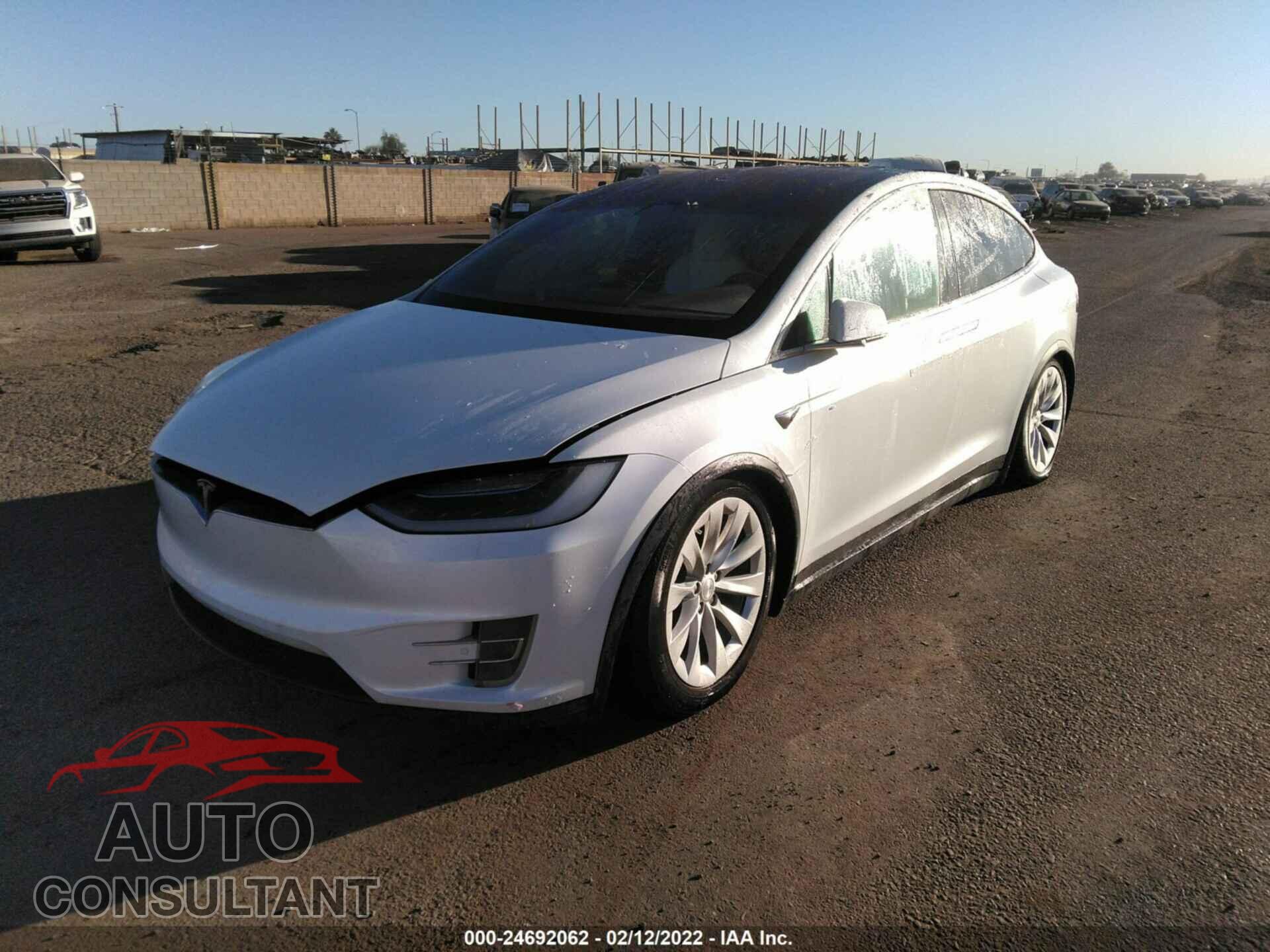 TESLA MODEL X 2017 - 5YJXCBE23HF065126