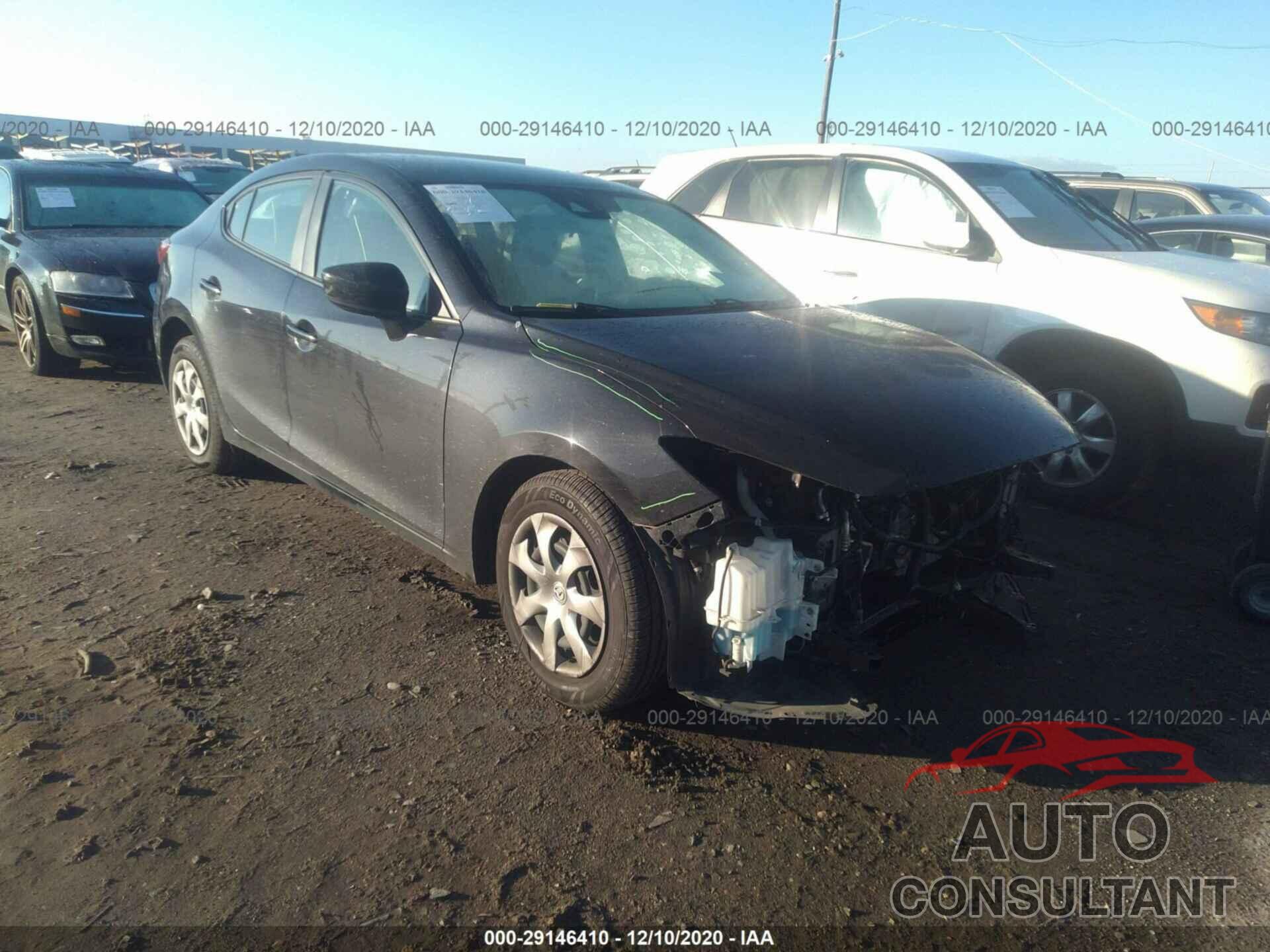 MAZDA MAZDA3 4-DOOR 2018 - 3MZBN1U76JM210704
