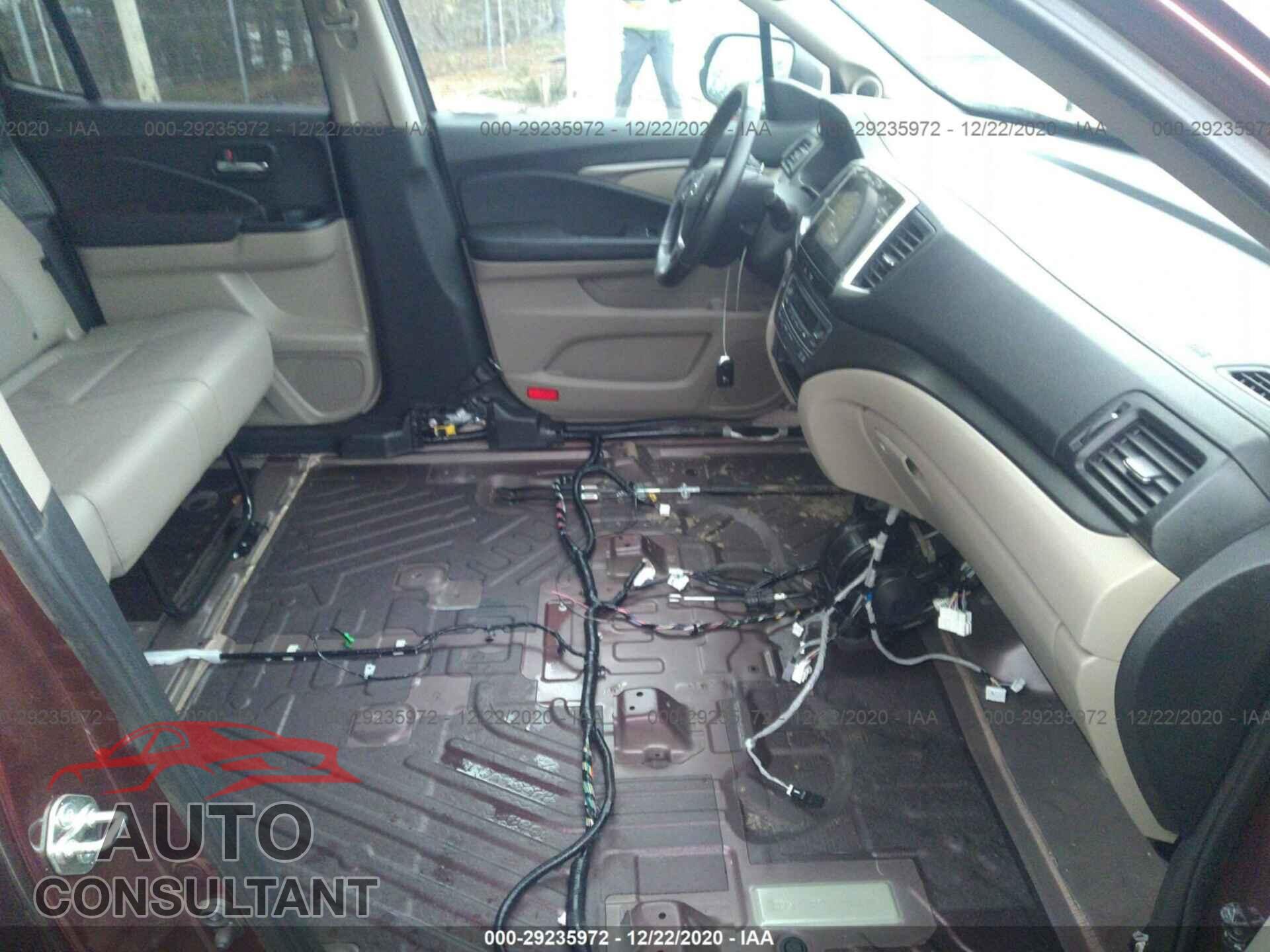 HONDA RIDGELINE 2018 - 5FPYK3F69JB008540