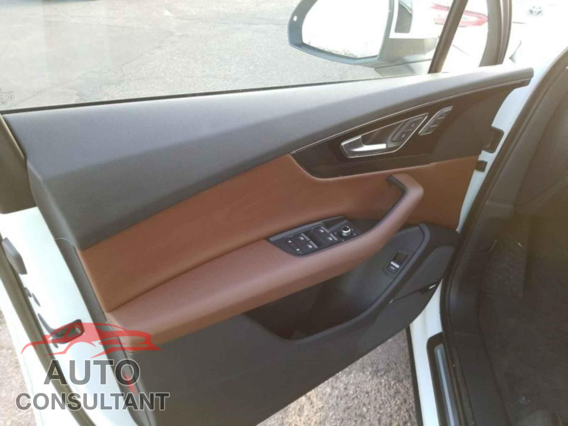 AUDI Q7 2019 - WA1LAAF70KD030691