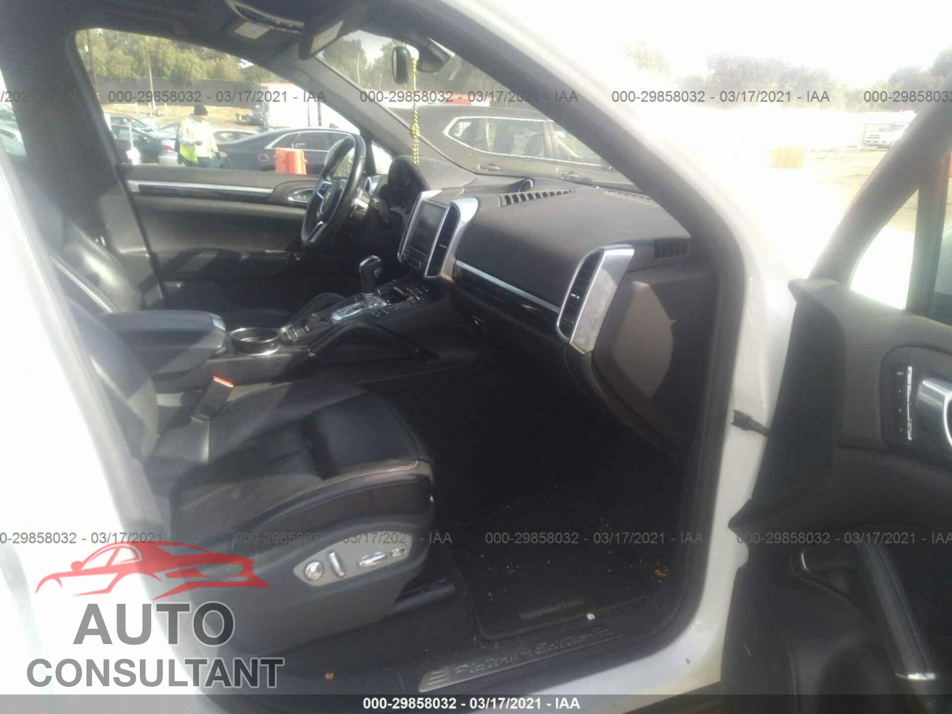 PORSCHE CAYENNE 2017 - WP1AA2A26HKA90203