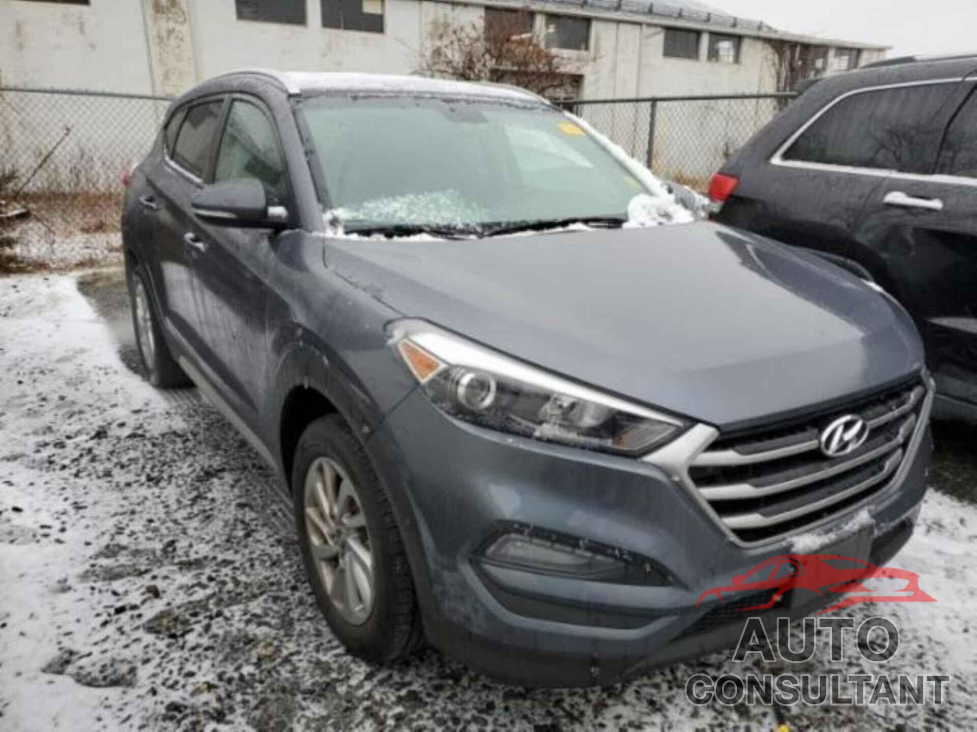 HYUNDAI TUCSON 2018 - KM8J3CA49JU631155