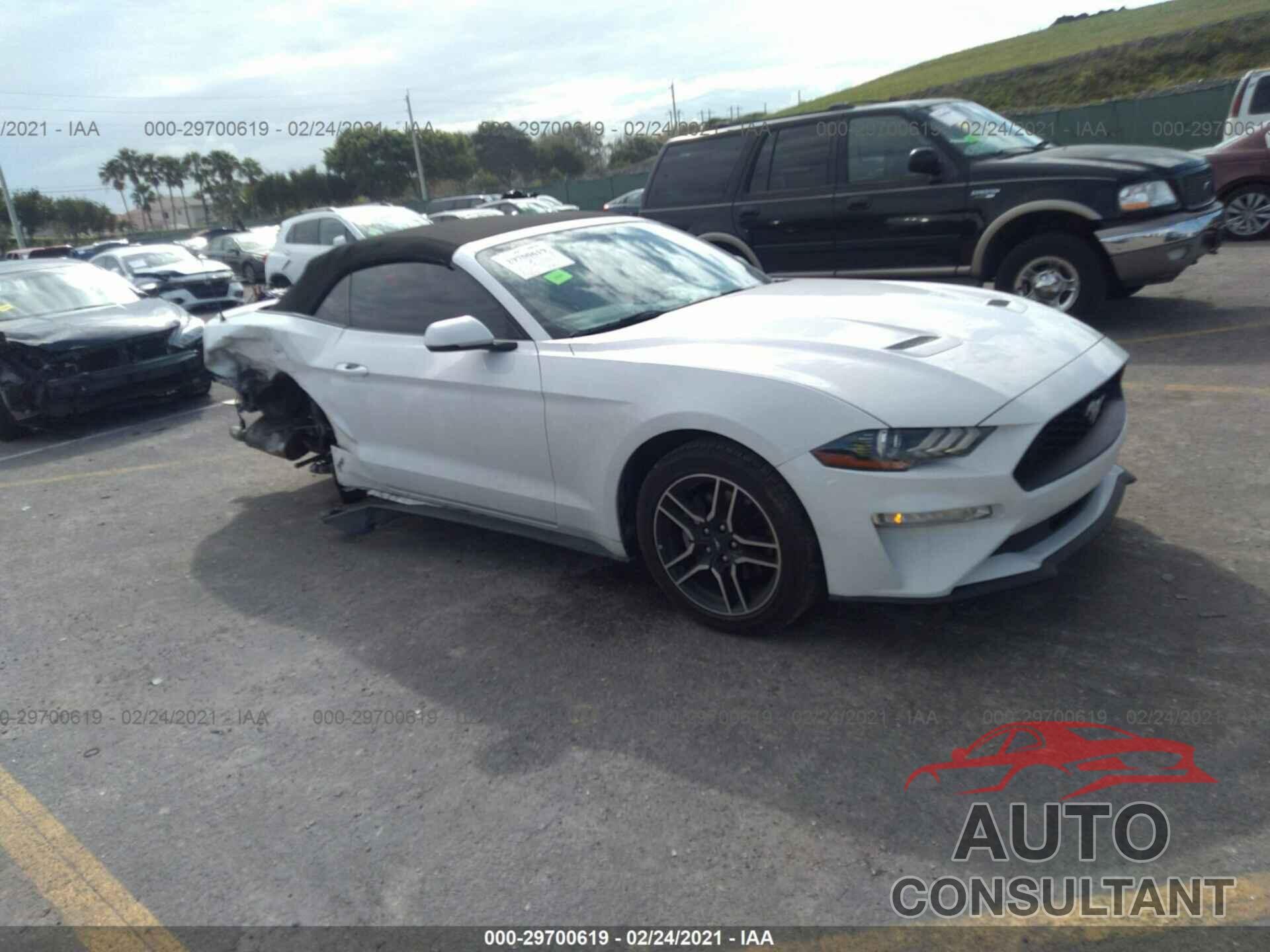 FORD MUSTANG 2018 - 1FATP8UH1J5124294
