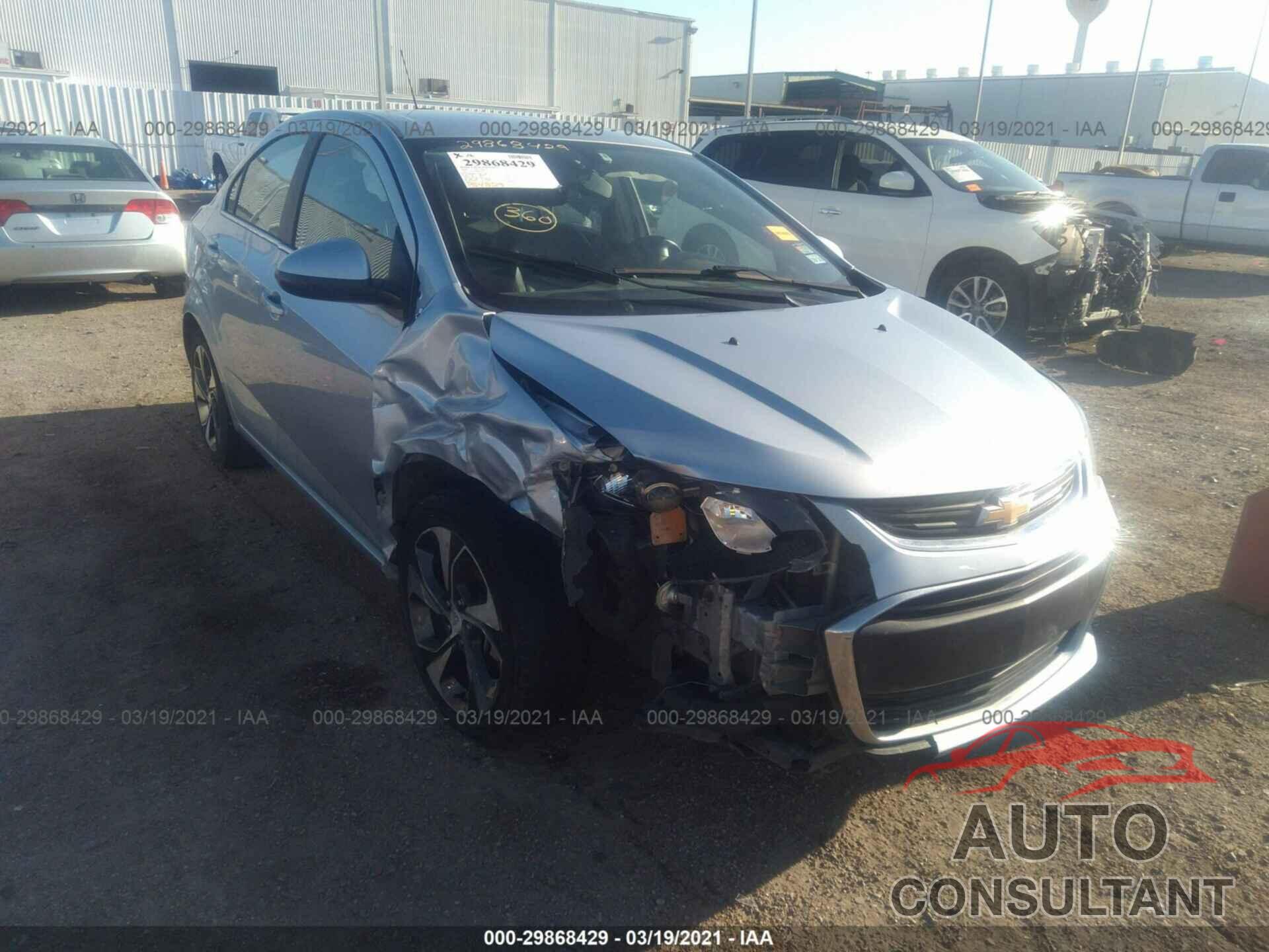 CHEVROLET SONIC 2018 - 1G1JF5SB4J4103973