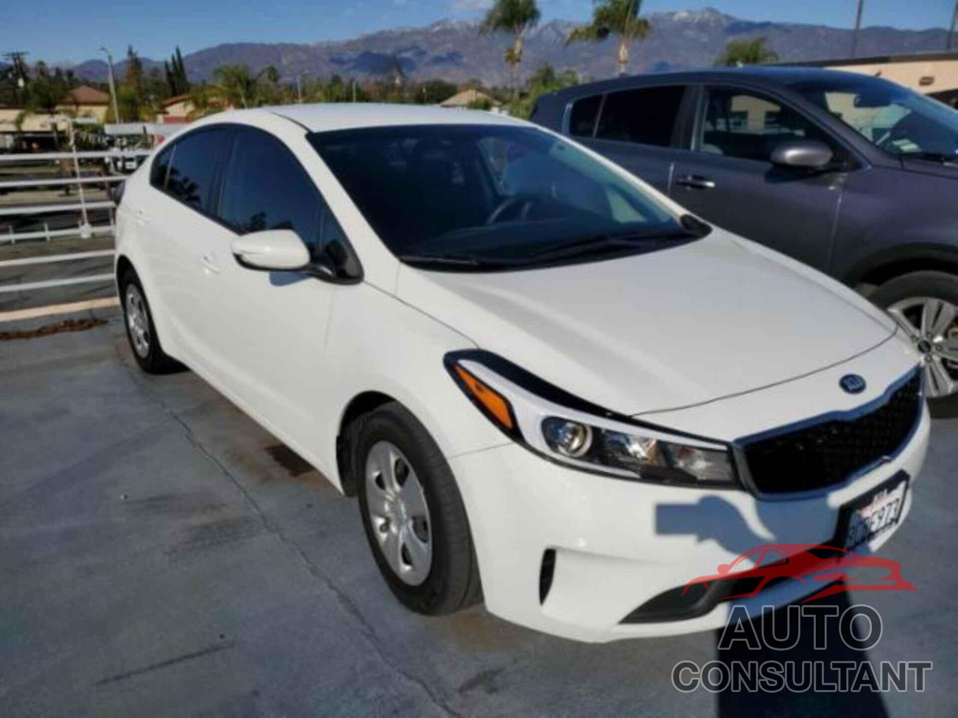 KIA FORTE 2018 - 3KPFK4A77JE168542