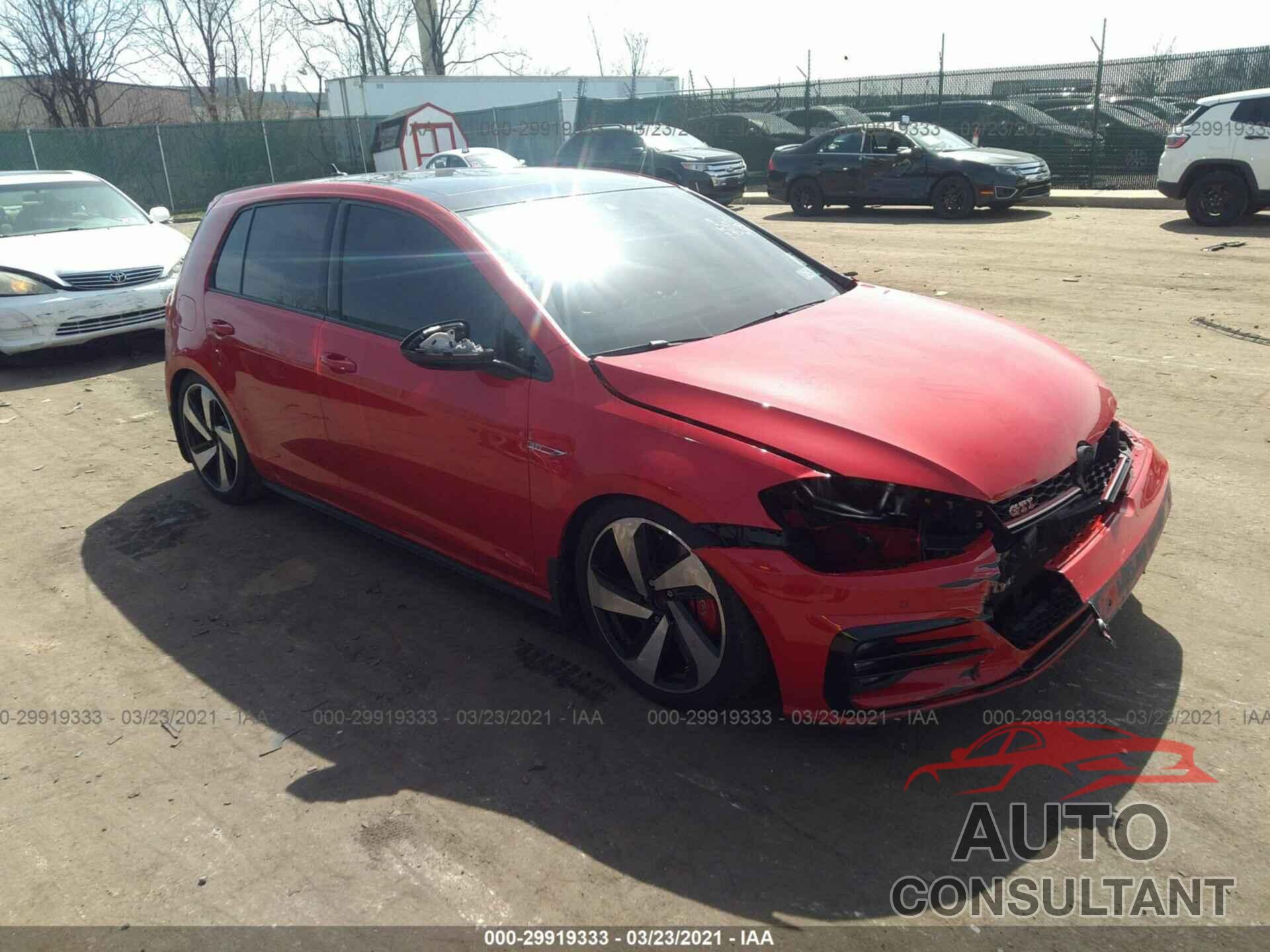 VOLKSWAGEN GOLF GTI 2018 - 3VW447AU4JM267606