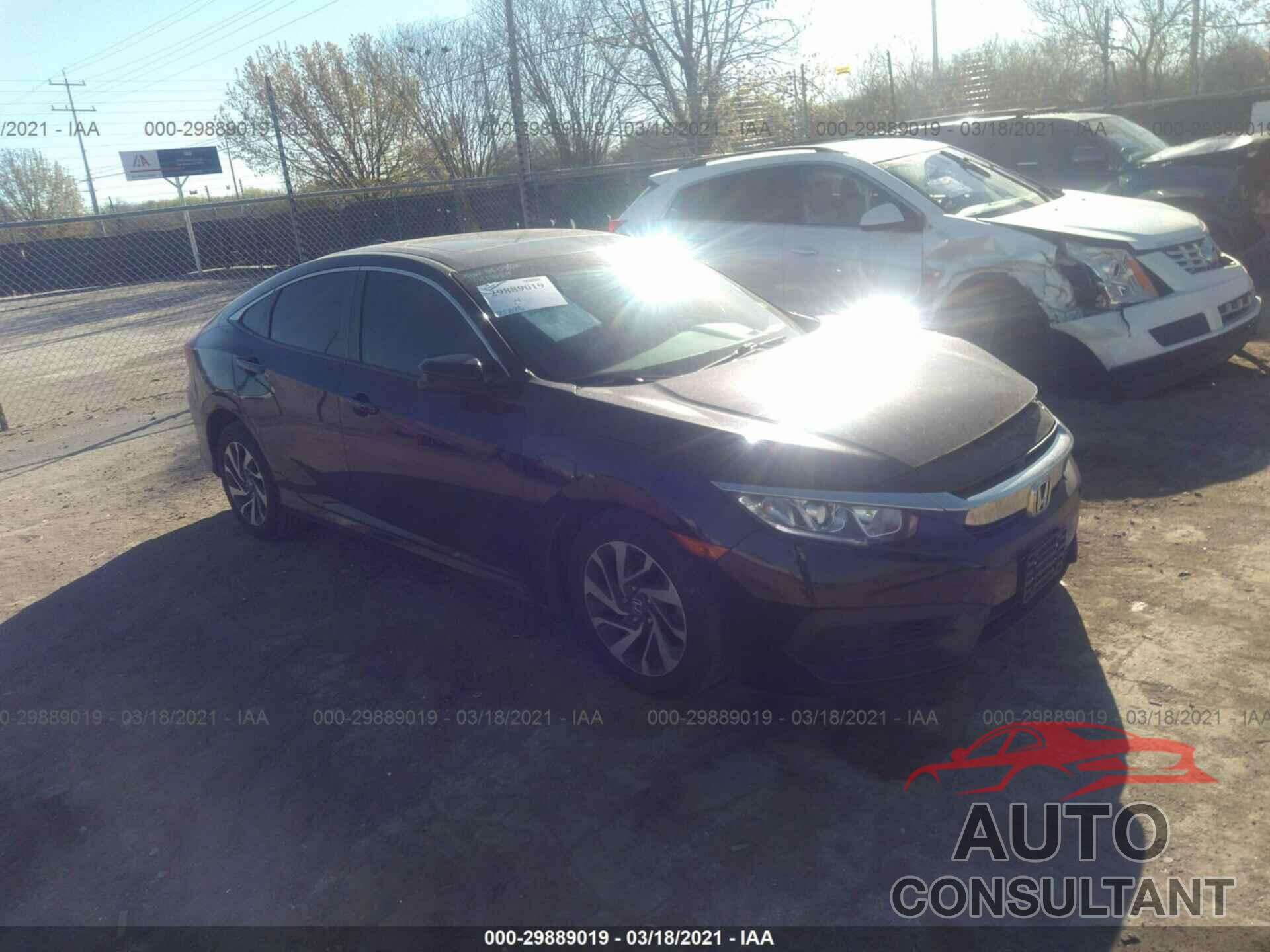 HONDA CIVIC SEDAN 2017 - 19XFC2F73HE011823