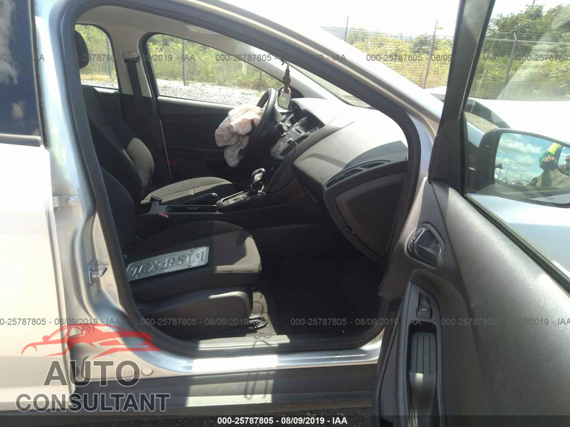 FORD FOCUS 2017 - 1FADP3E26HL302580