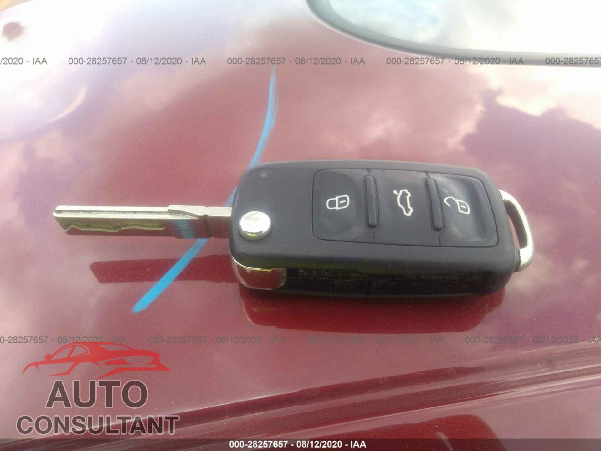 VOLKSWAGEN JETTA 2017 - 3VWDB7AJ1HM296485