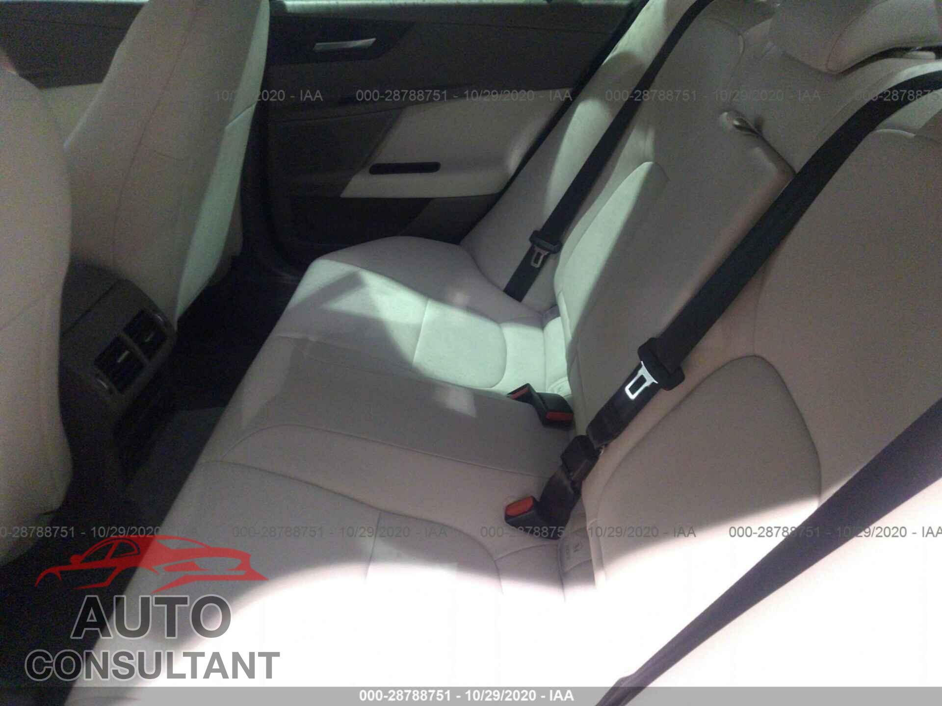 JAGUAR XE 2017 - SAJAR4BG5HA971966