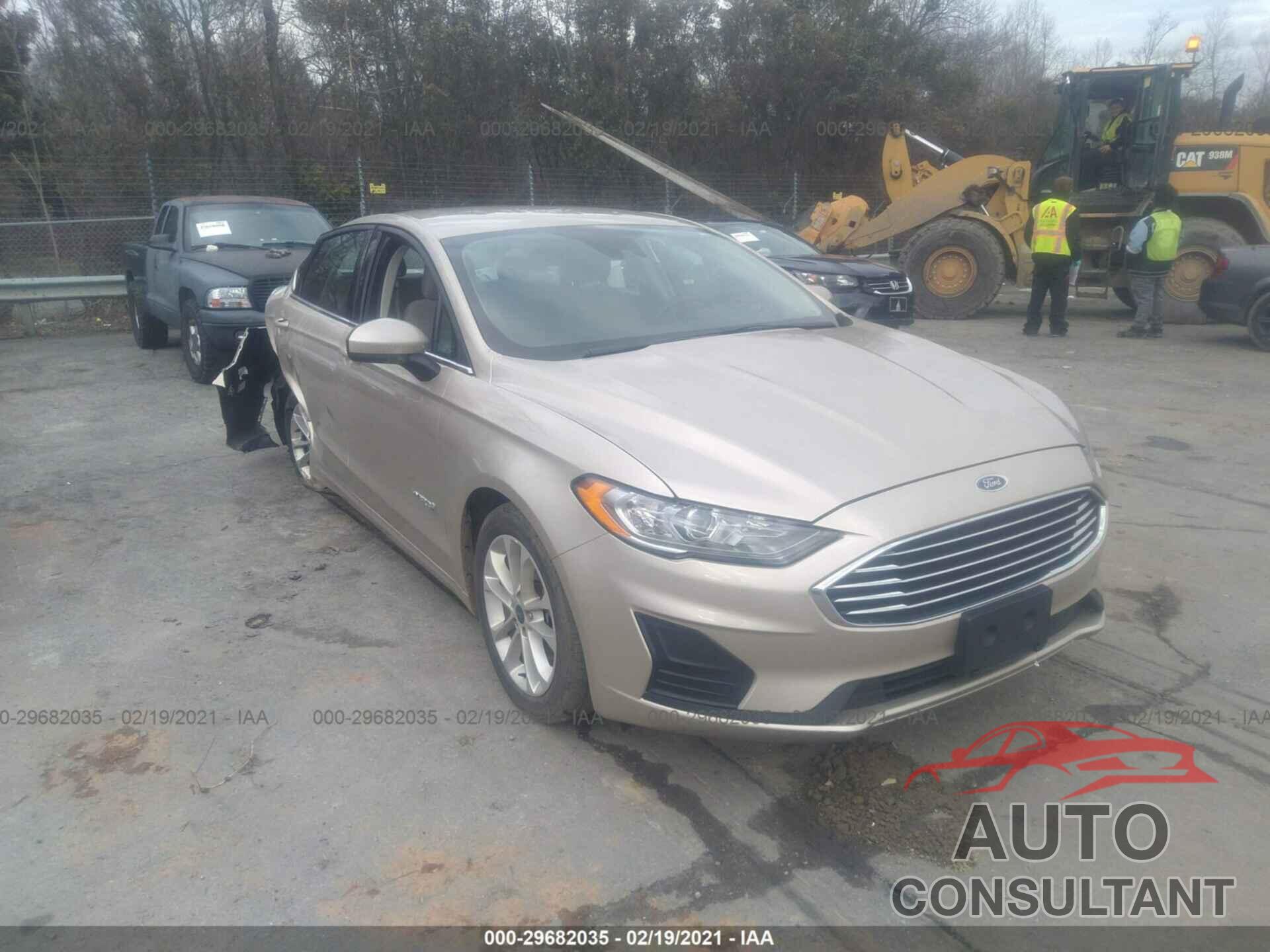 FORD FUSION HYBRID 2019 - 3FA6P0LU1KR187908